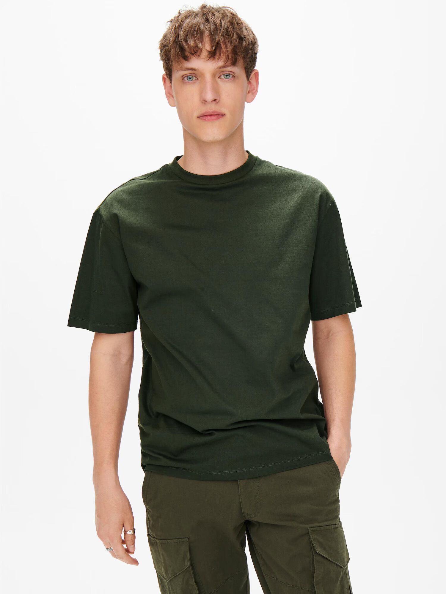 Only & Sons Tricou 'Fred' verde pin - Pled.ro