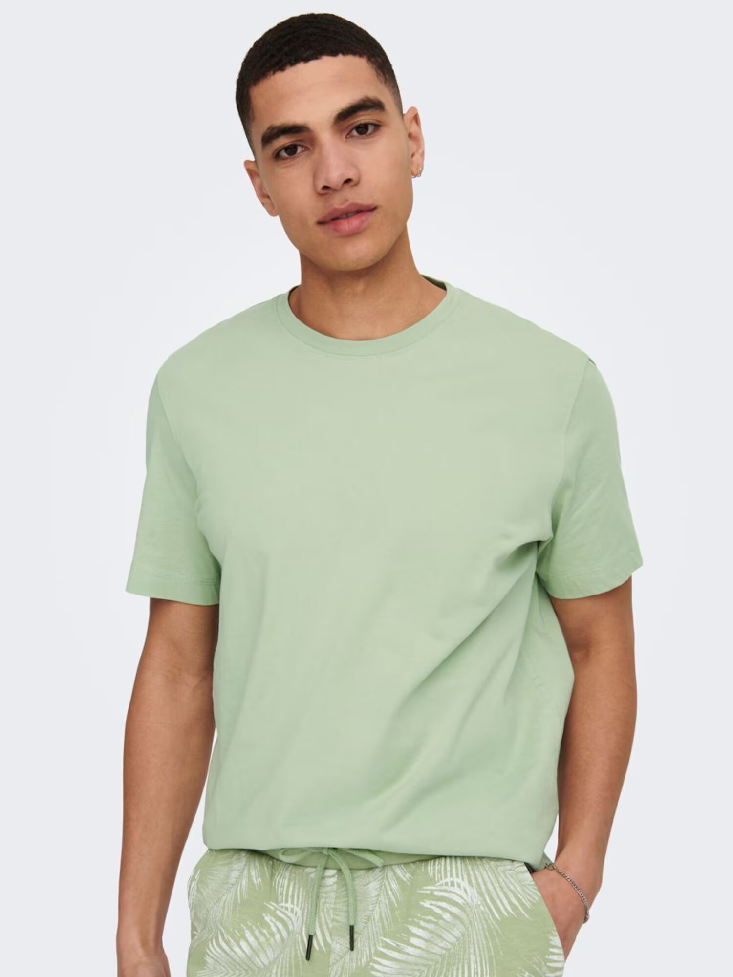 Only & Sons Tricou 'Max' verde deschis / negru - Pled.ro