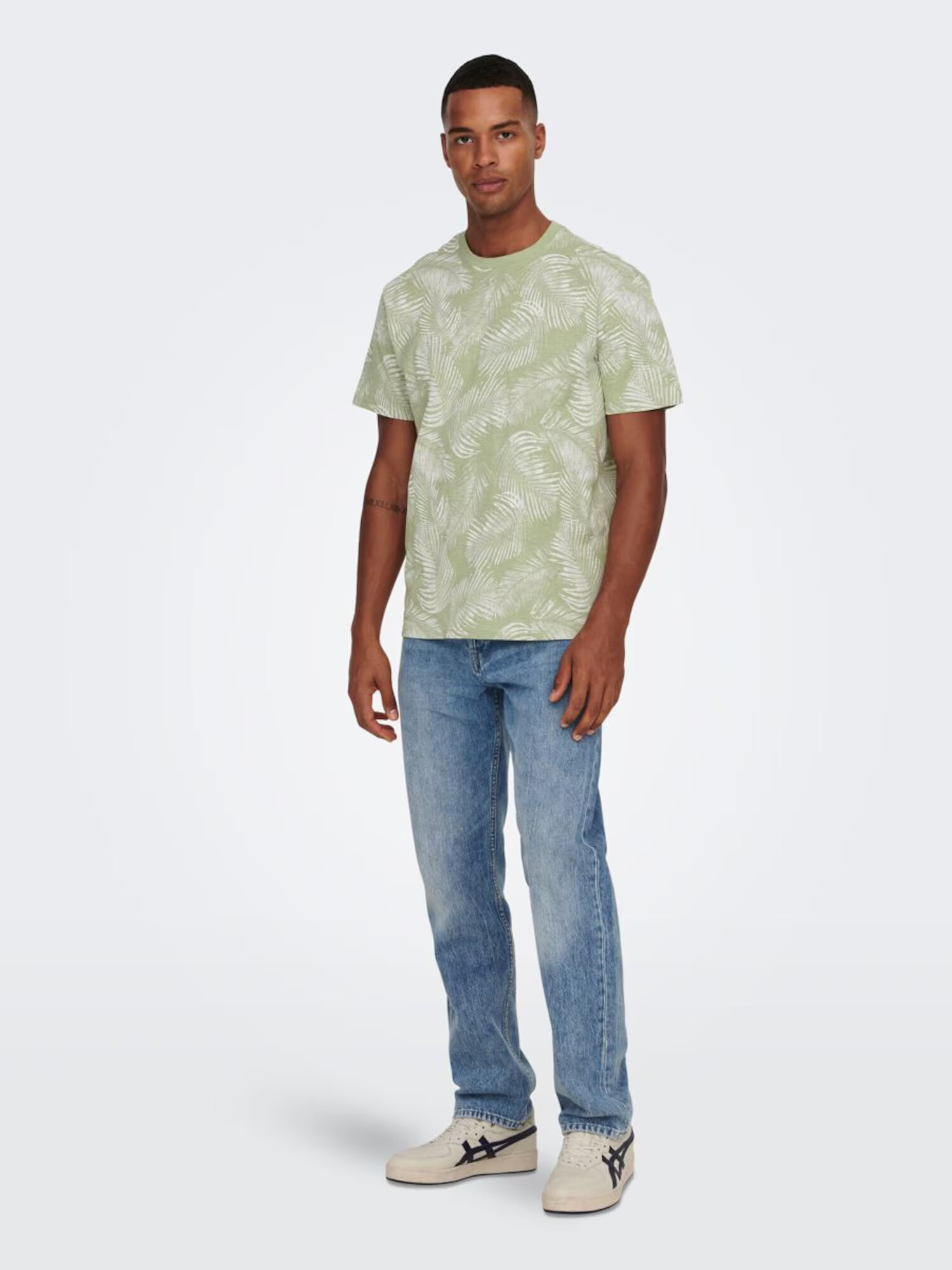 Only & Sons Tricou 'Perry' verde pastel / alb - Pled.ro