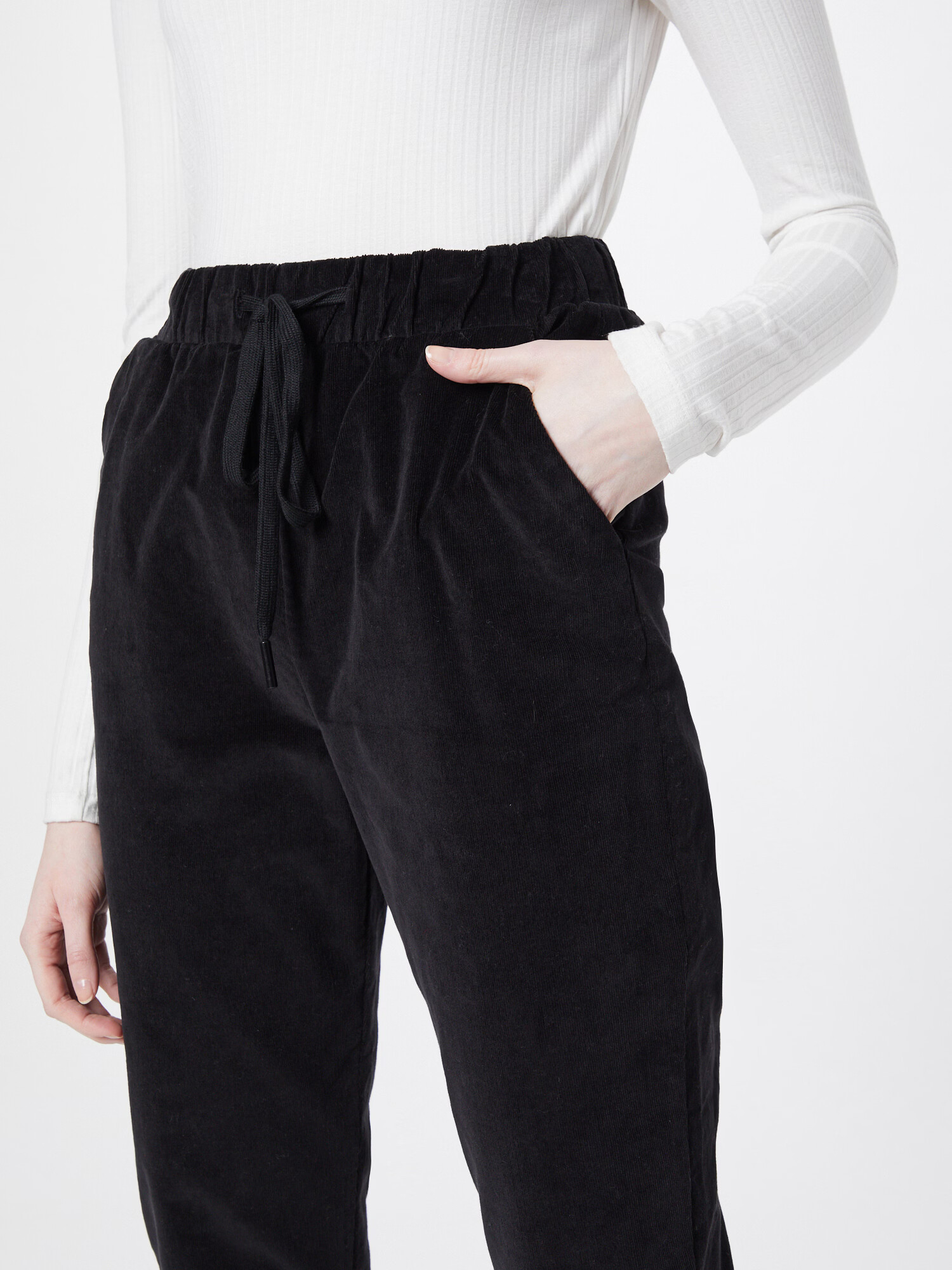 OVS Pantaloni negru - Pled.ro