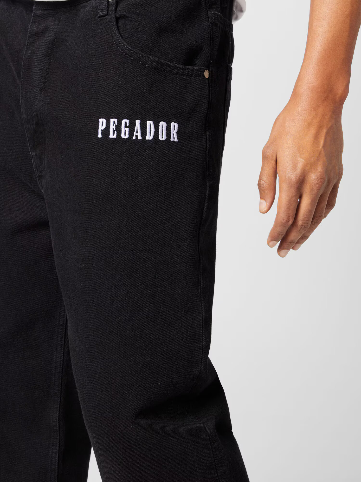 Pegador Jeans 'Granvi' negru / alb - Pled.ro