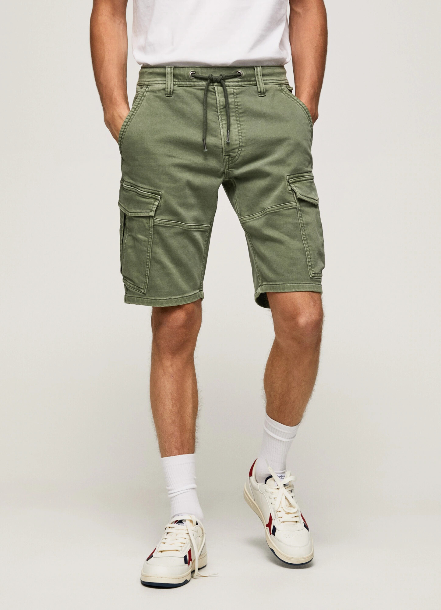 Pepe Jeans Pantaloni cu buzunare 'Jared' verde închis - Pled.ro