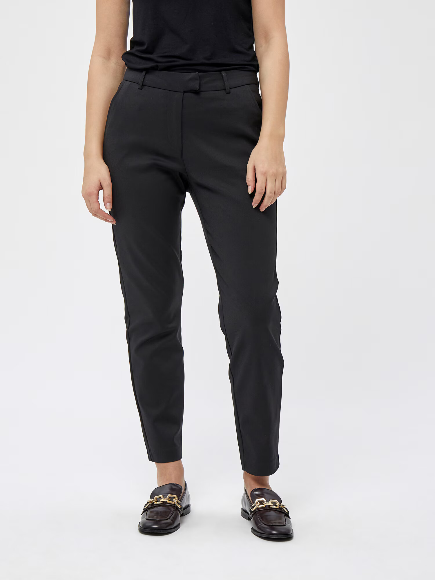 Peppercorn Pantaloni eleganți 'Janika' negru - Pled.ro