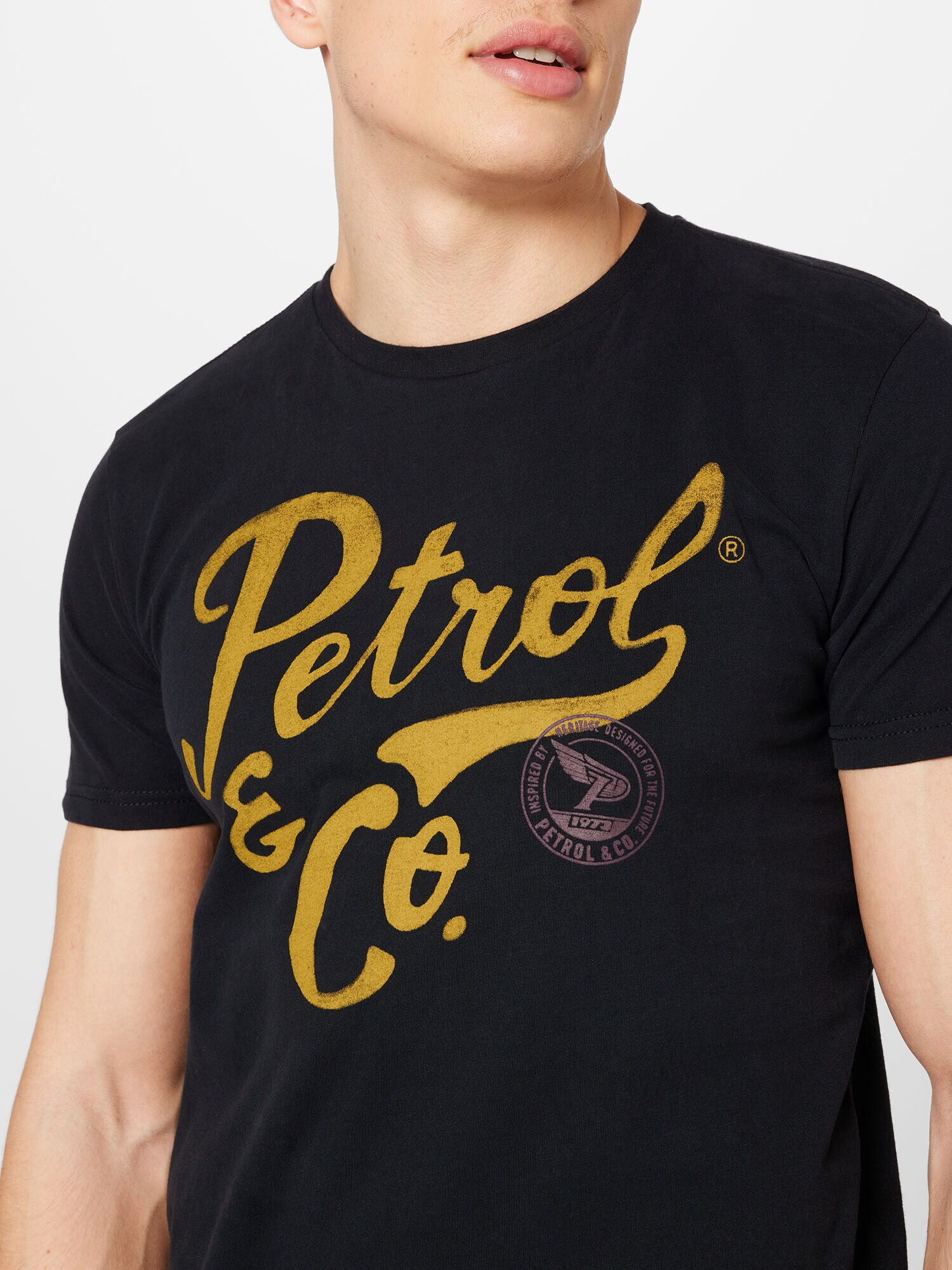 Petrol Industries Tricou galben miere / negru - Pled.ro