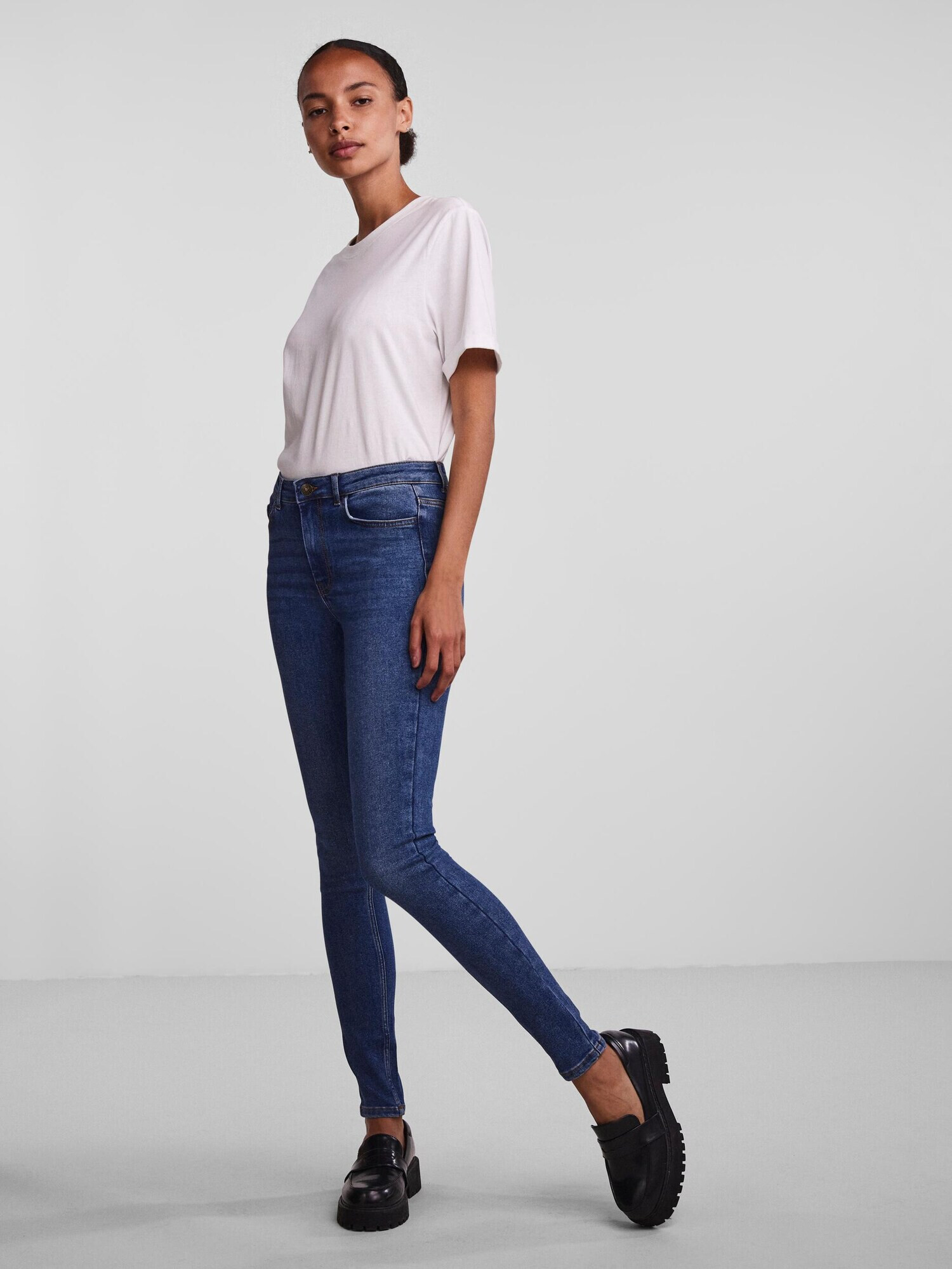 PIECES Jeans albastru denim - Pled.ro