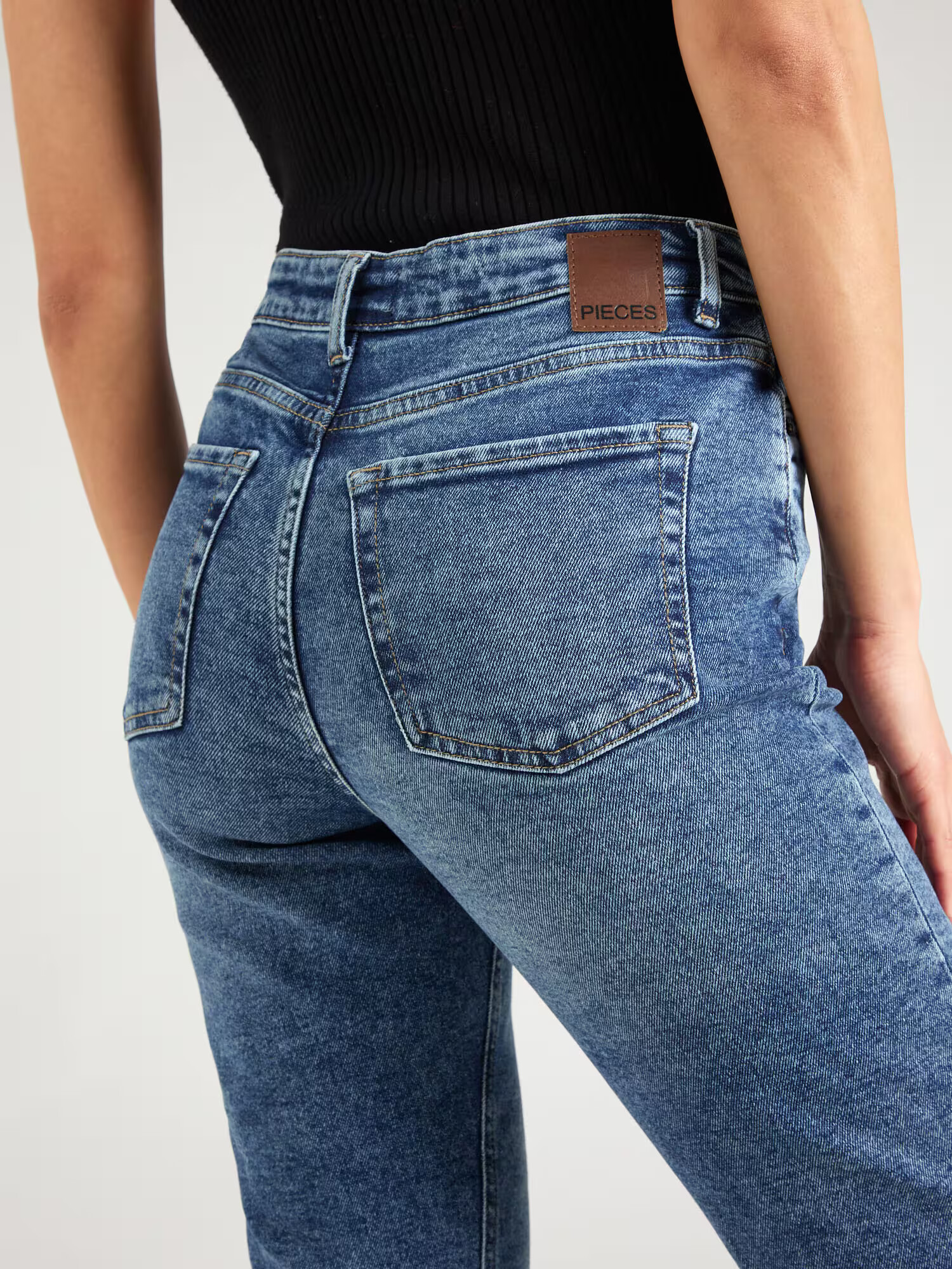 PIECES Jeans 'BELLA' albastru denim - Pled.ro