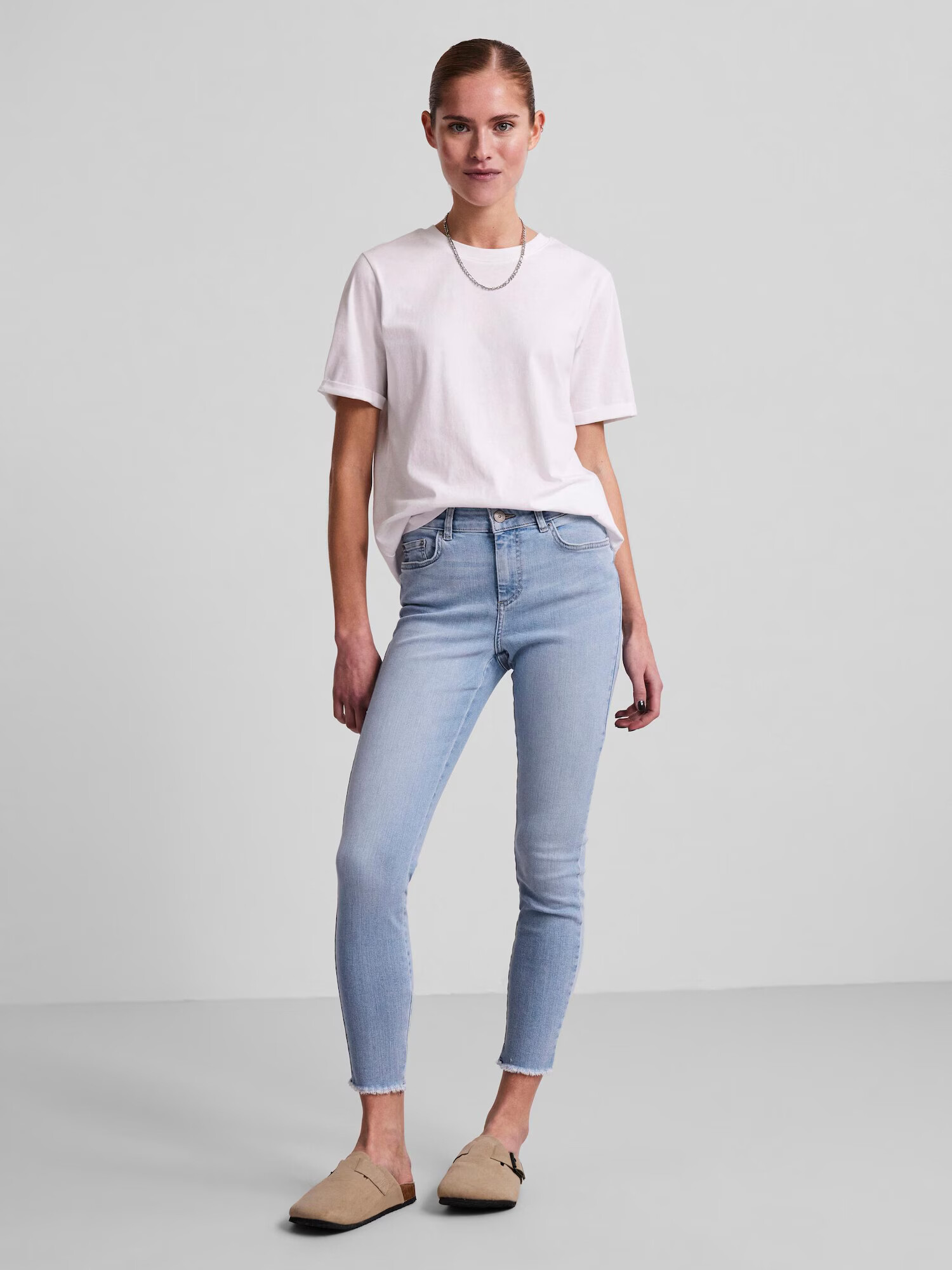 PIECES Jeans 'Delly' albastru deschis - Pled.ro