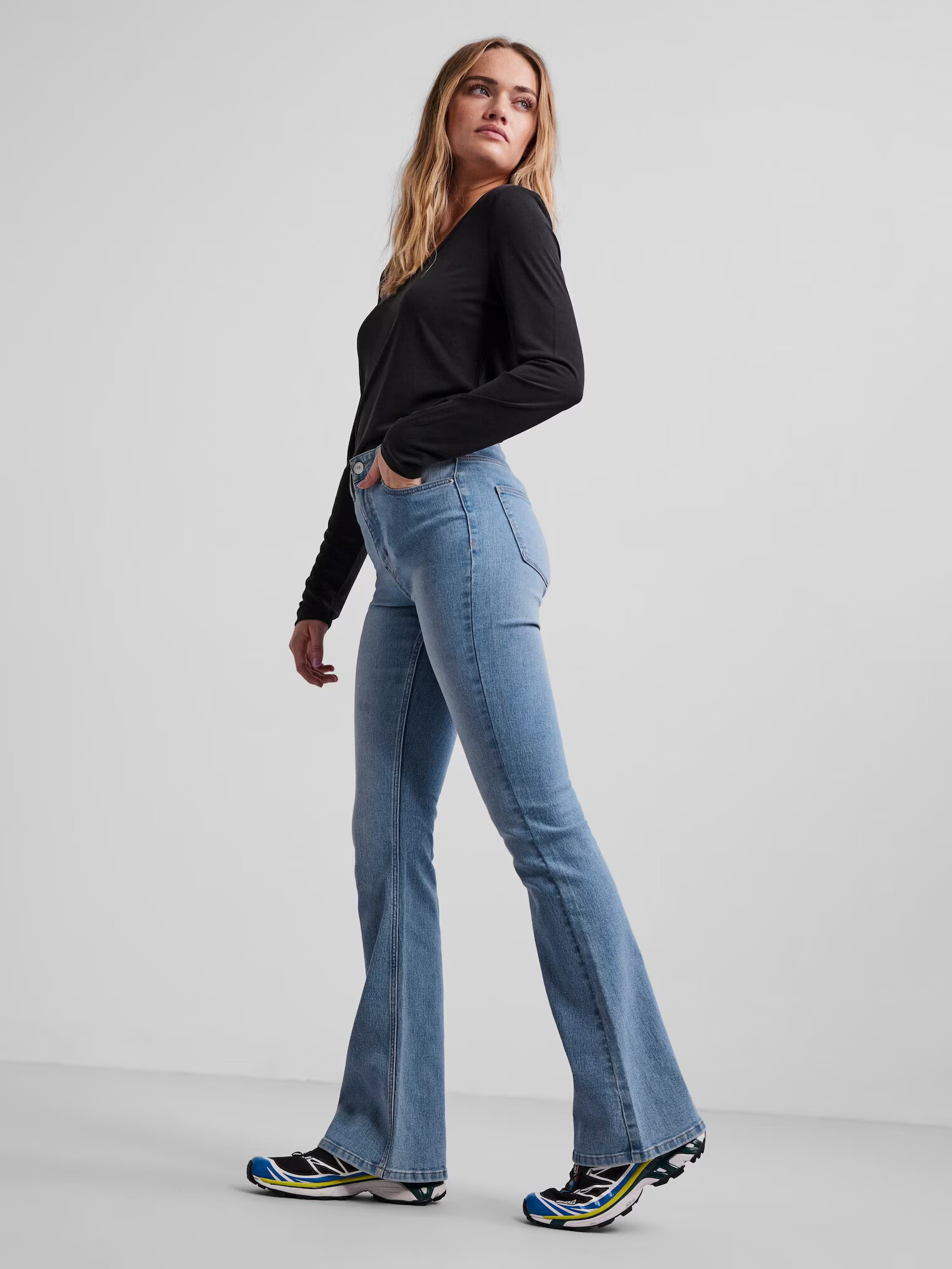 PIECES Jeans 'Peggy' albastru deschis - Pled.ro