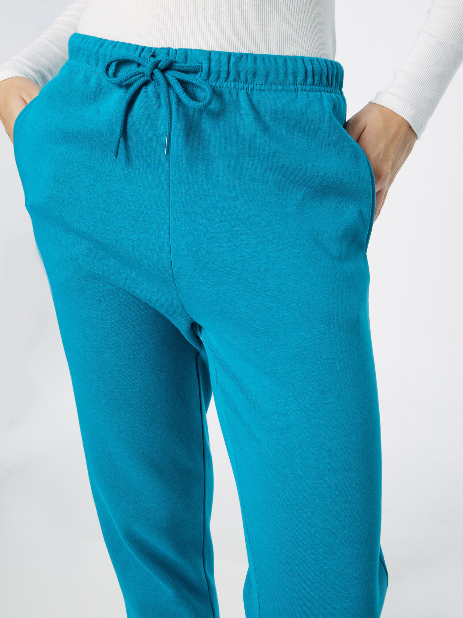 PIECES Pantaloni 'Chilli' cyan - Pled.ro