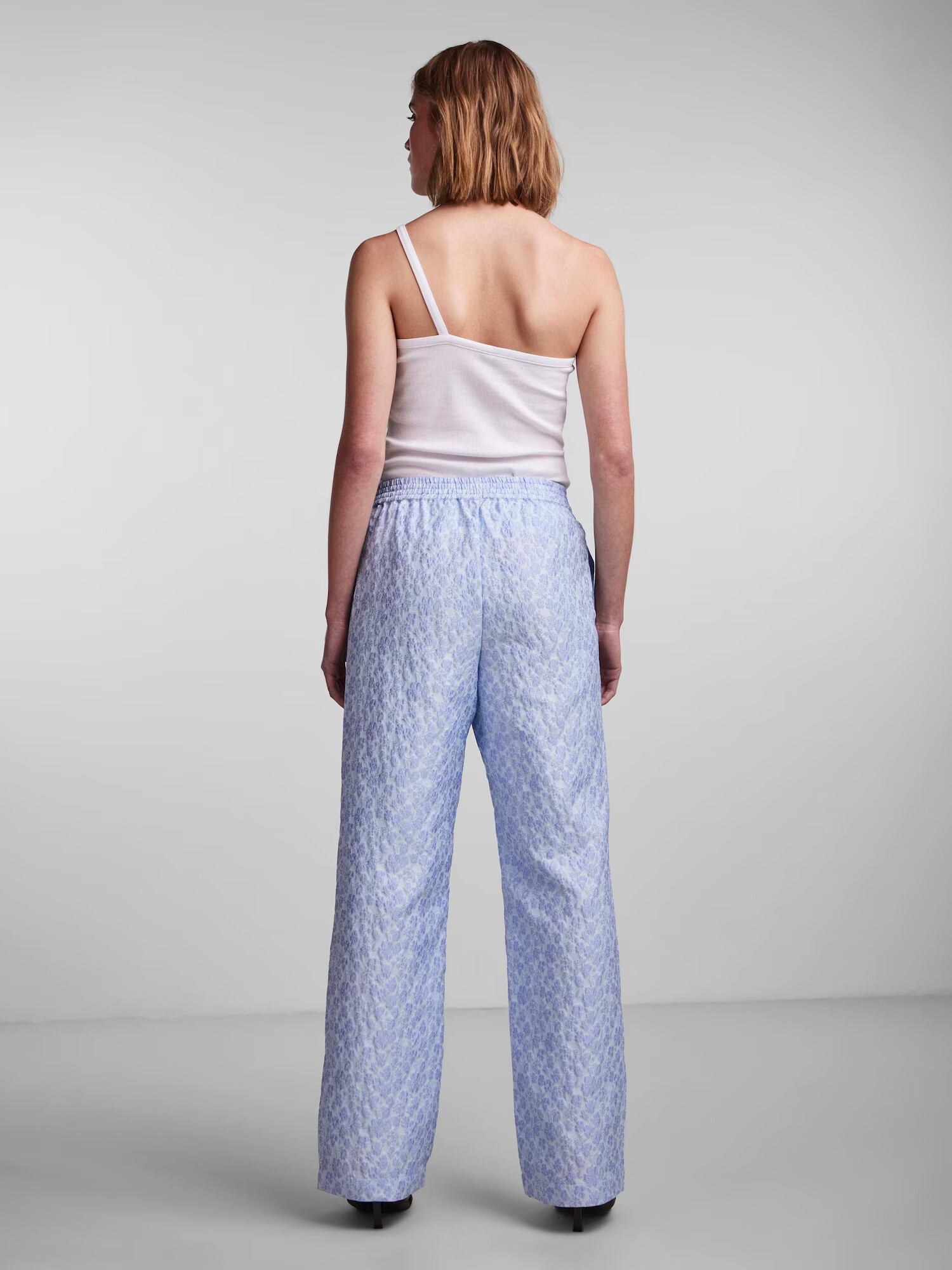 PIECES Pantaloni 'Evelyn' albastru fumuriu / albastru deschis - Pled.ro