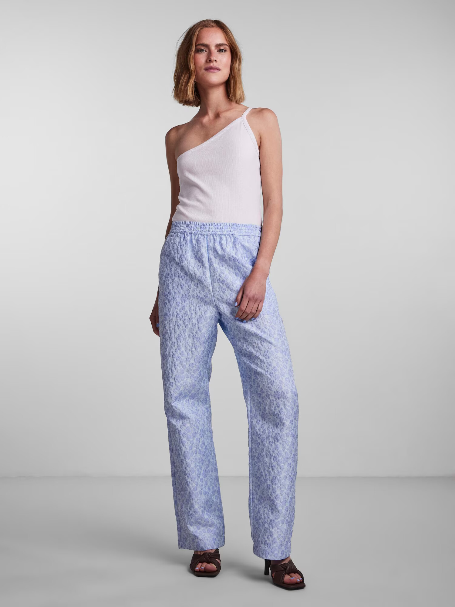 PIECES Pantaloni 'Evelyn' albastru fumuriu / albastru deschis - Pled.ro