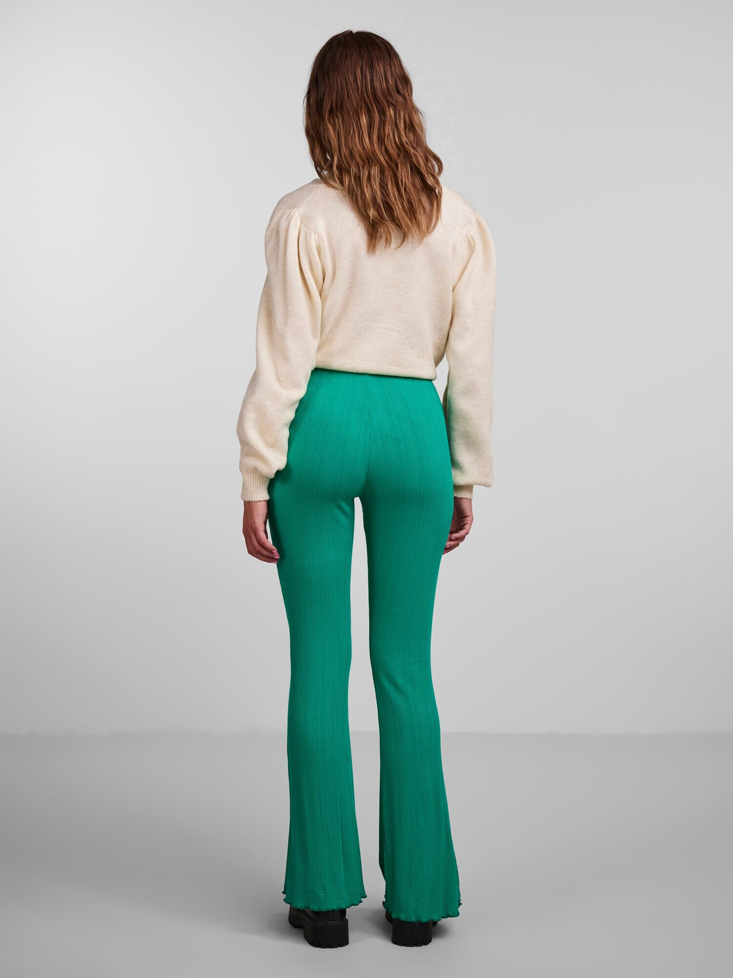 PIECES Pantaloni 'Jasmin' verde jad - Pled.ro