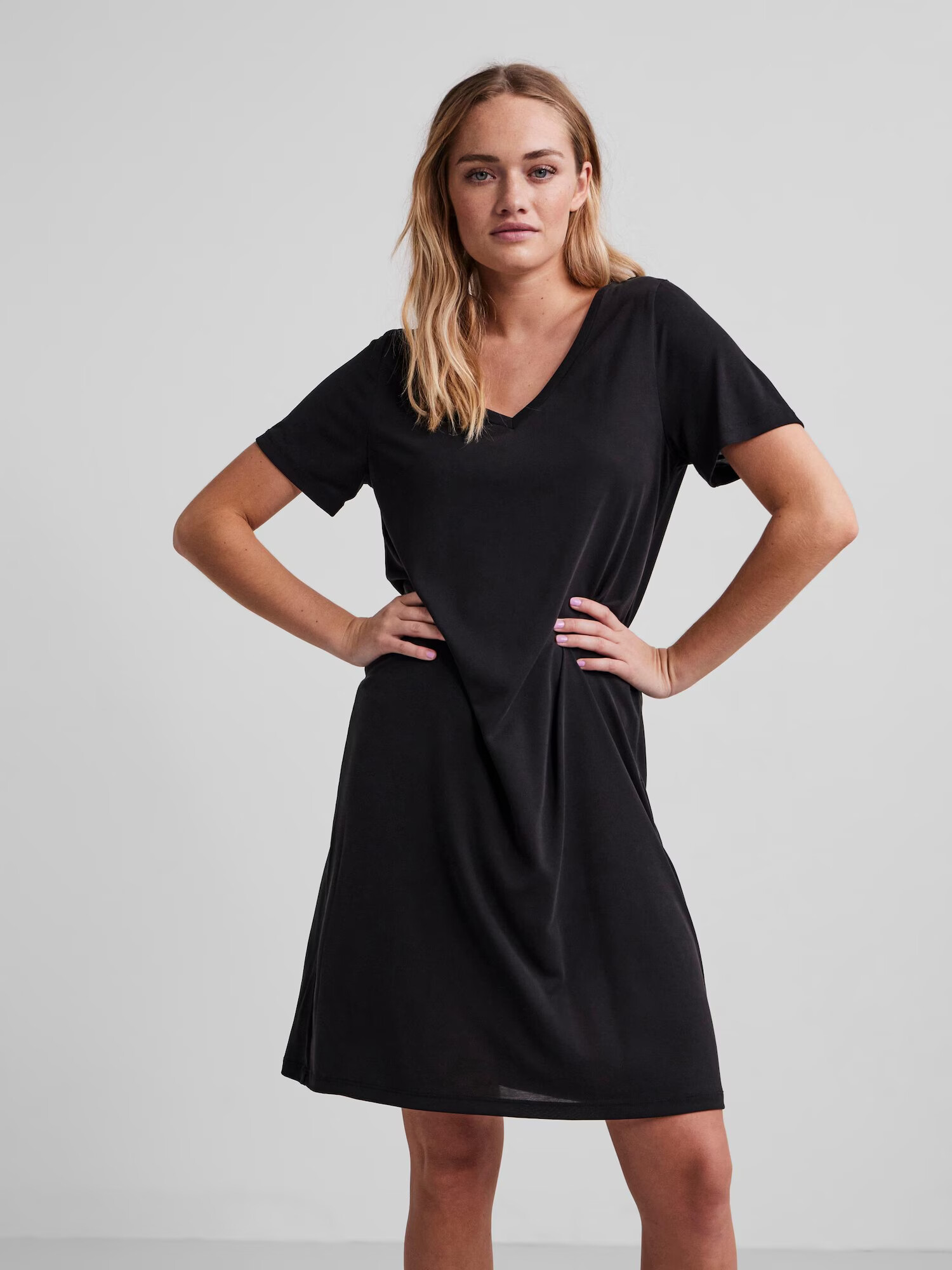 PIECES Rochie 'Kamala' negru - Pled.ro