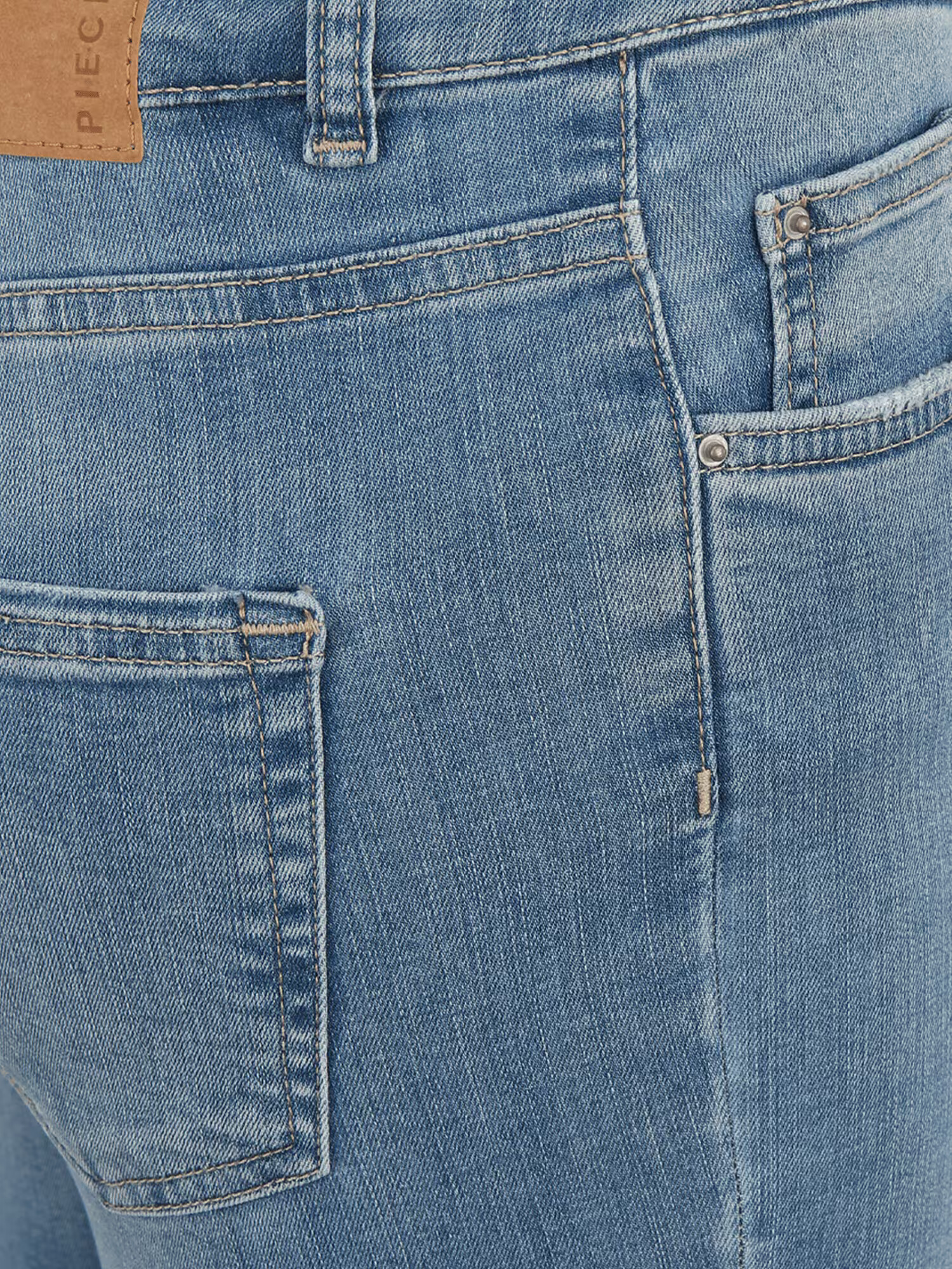 Pieces Tall Jeans 'DELLY' albastru - Pled.ro