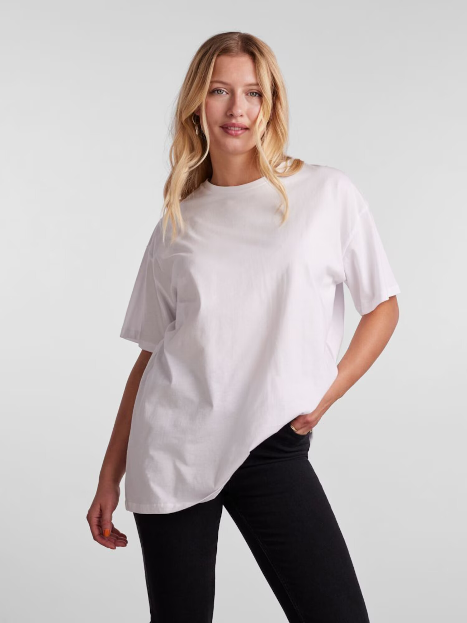 PIECES Tricou supradimensional 'Rina' alb - Pled.ro