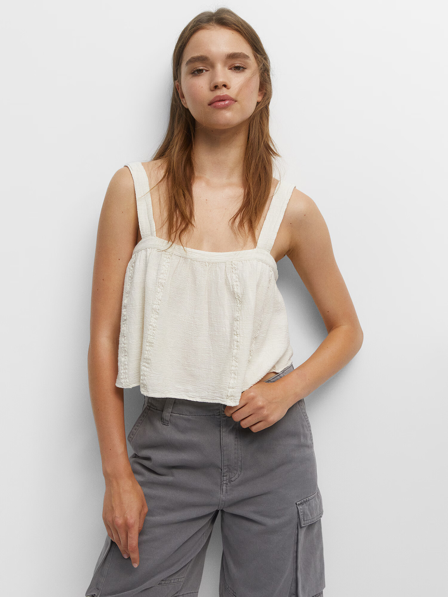 Pull&Bear Bluză crem - Pled.ro