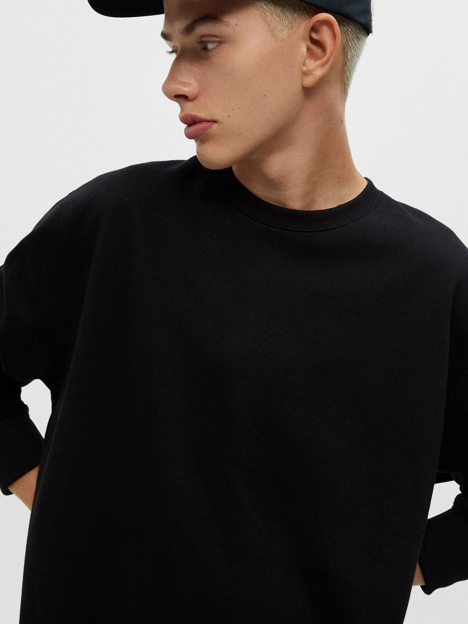 Pull&Bear Bluză de molton negru - Pled.ro