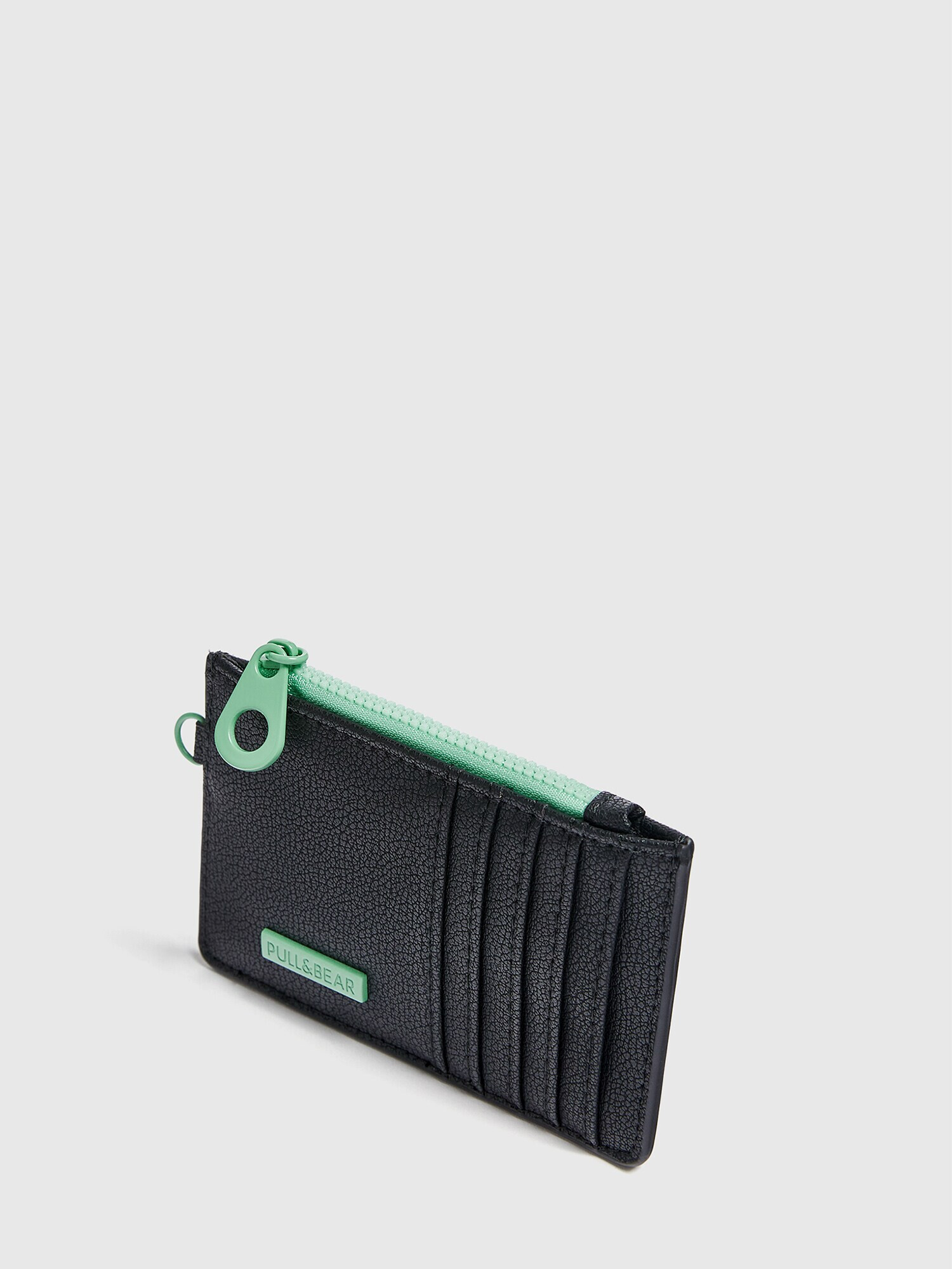 Pull&Bear Etui verde deschis / negru - Pled.ro