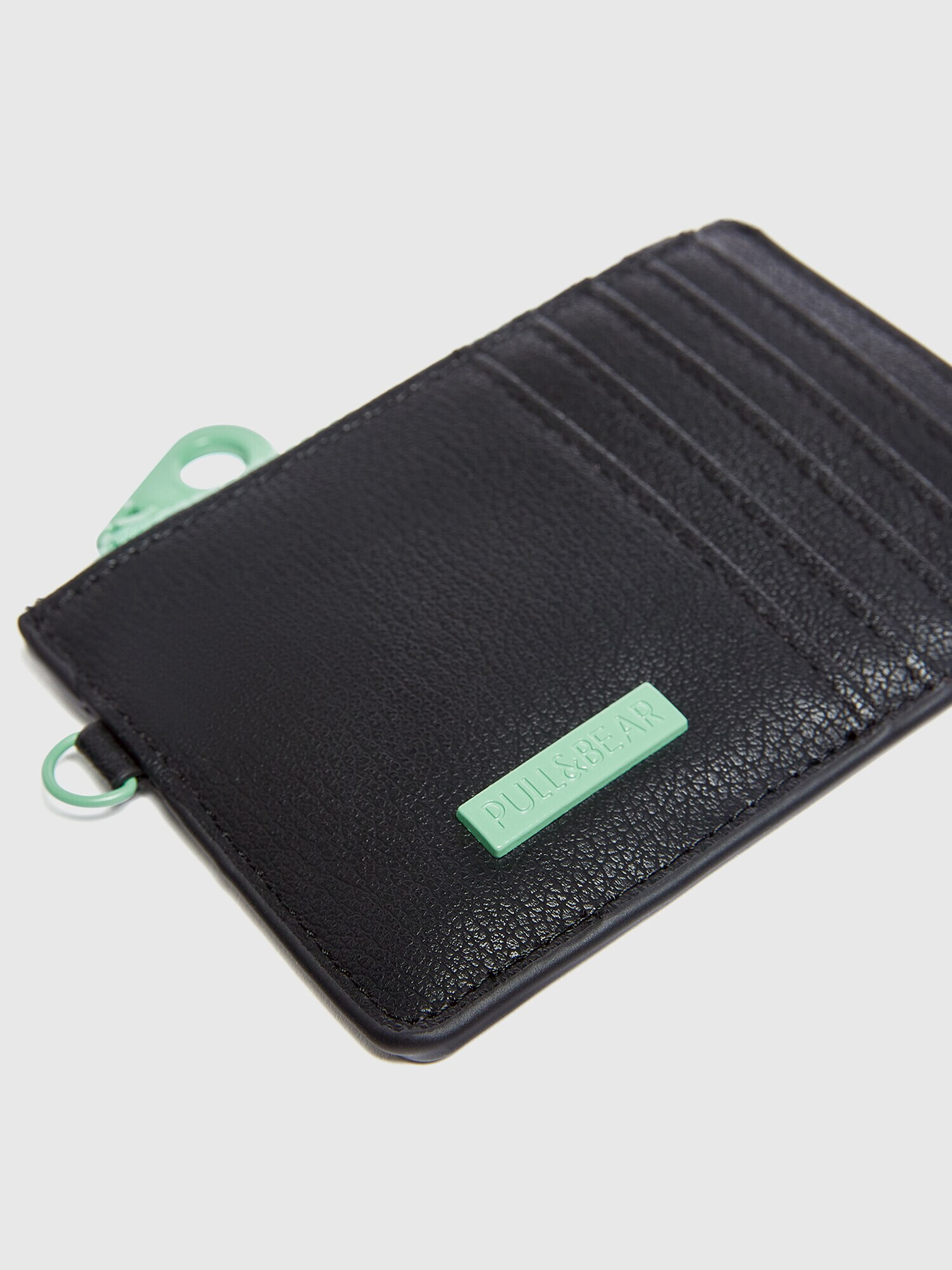 Pull&Bear Etui verde deschis / negru - Pled.ro