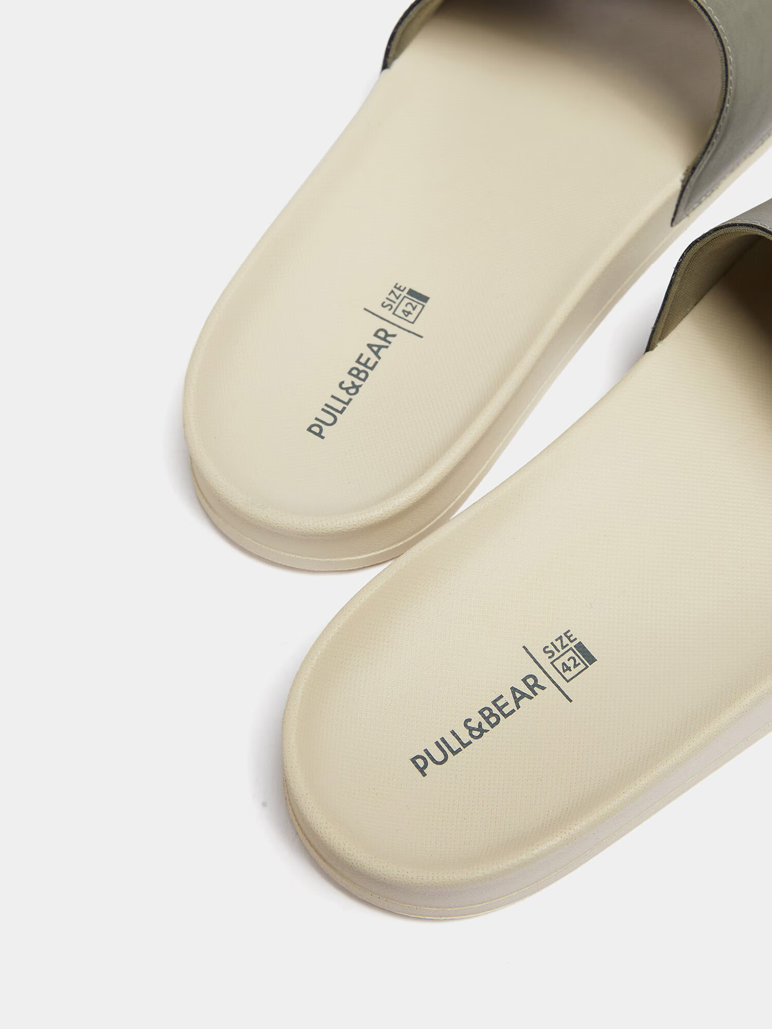 Pull&Bear Flip-flops kaki - Pled.ro