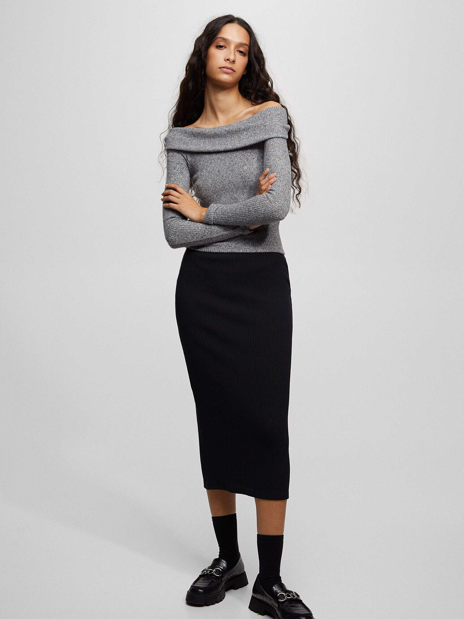 Pull&Bear Fustă negru - Pled.ro