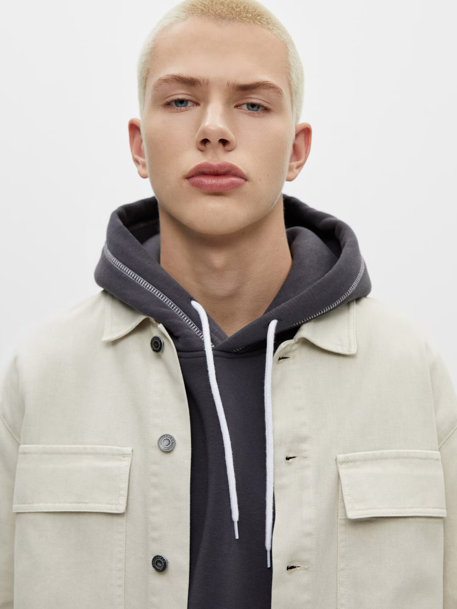 Pull&Bear Geacă de primăvară-toamnă alb natural - Pled.ro