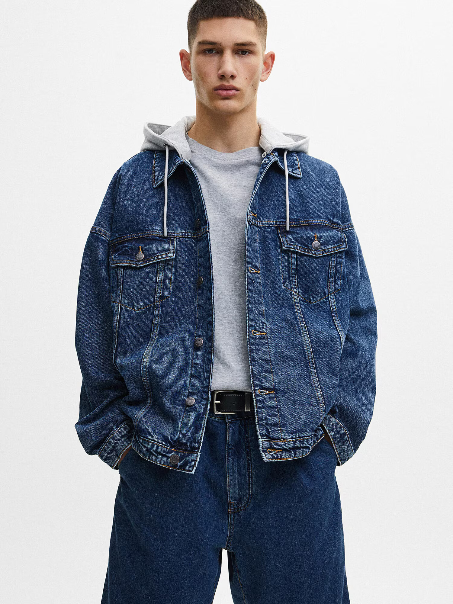 Pull&Bear Geacă de primăvară-toamnă albastru denim - Pled.ro