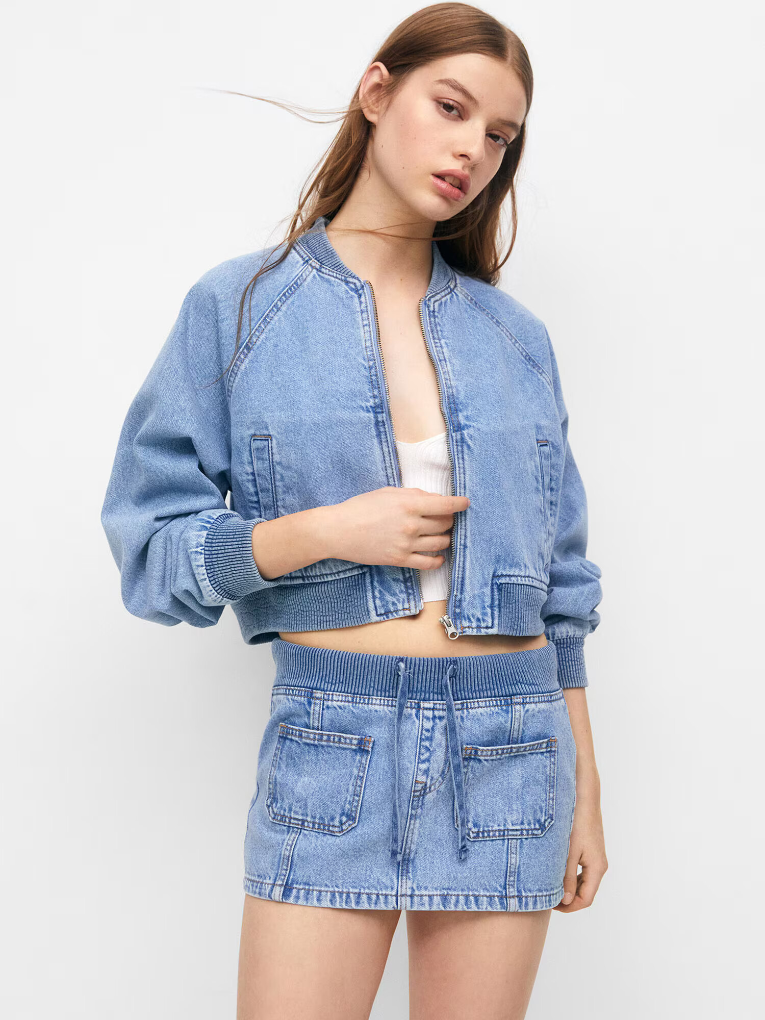 Pull&Bear Geacă de primăvară-toamnă albastru denim - Pled.ro