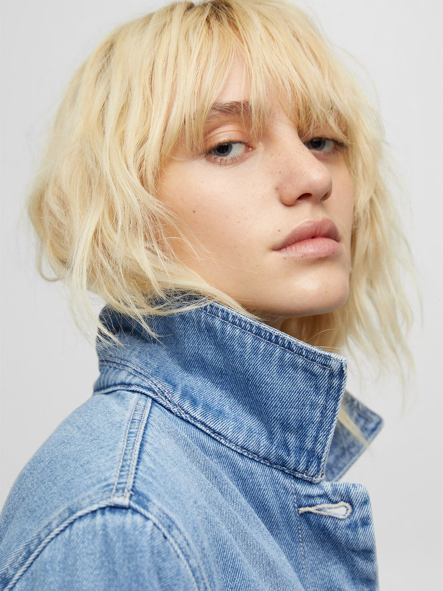 Pull&Bear Geacă de primăvară-toamnă albastru denim / alb lână - Pled.ro