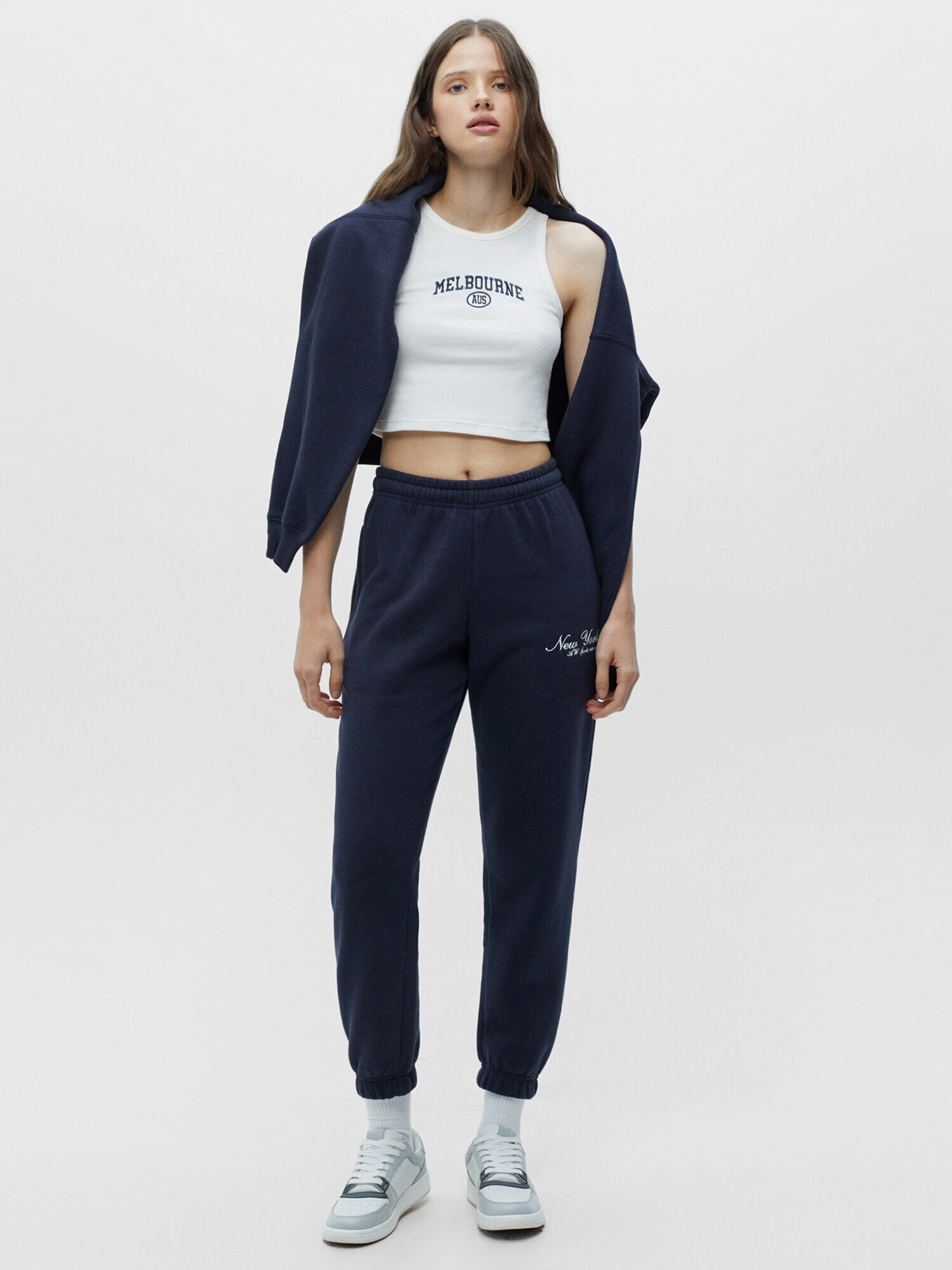 Pull&Bear Pantaloni albastru închis / alb - Pled.ro