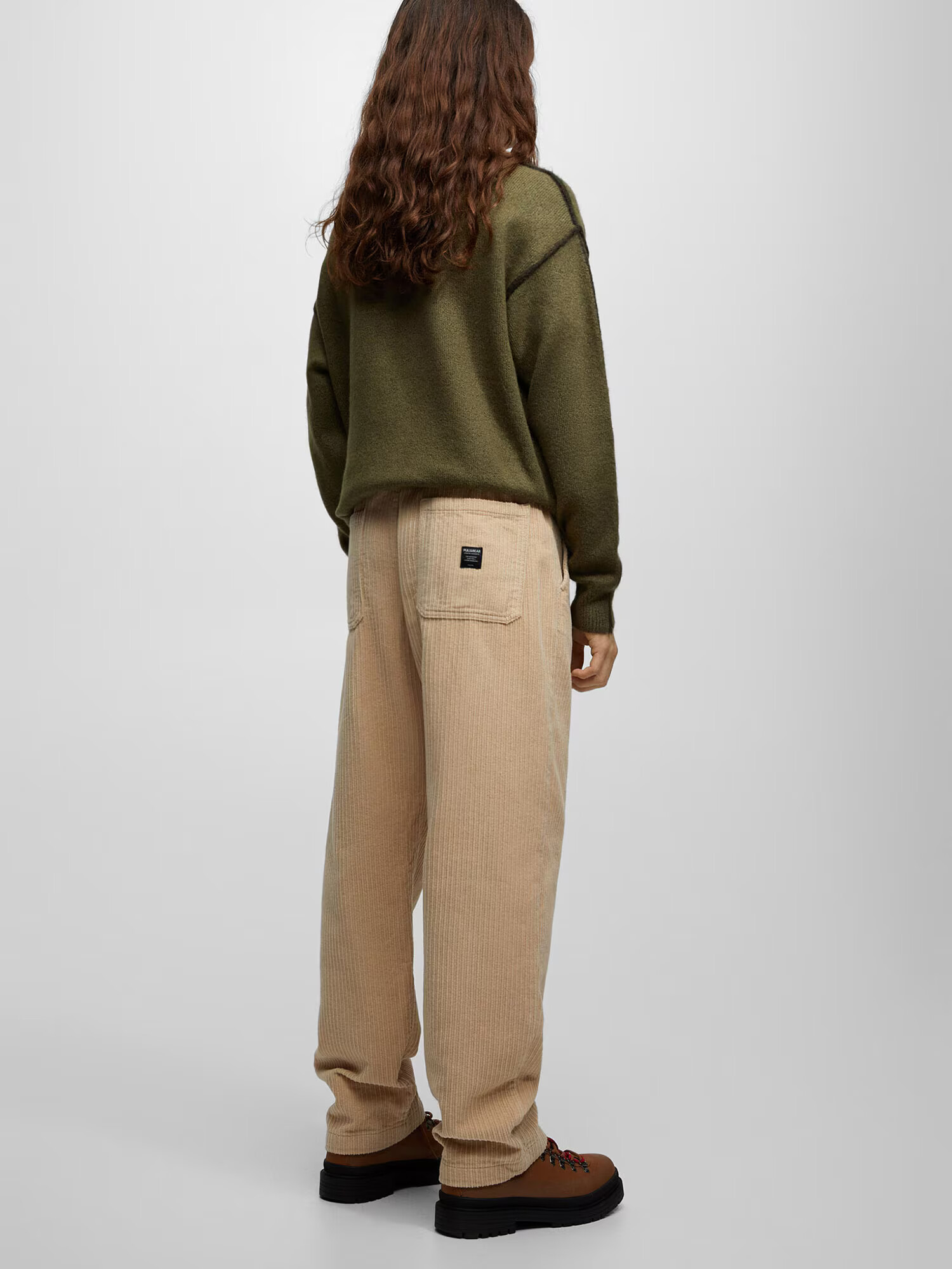 Pull&Bear Pantaloni bej deschis - Pled.ro