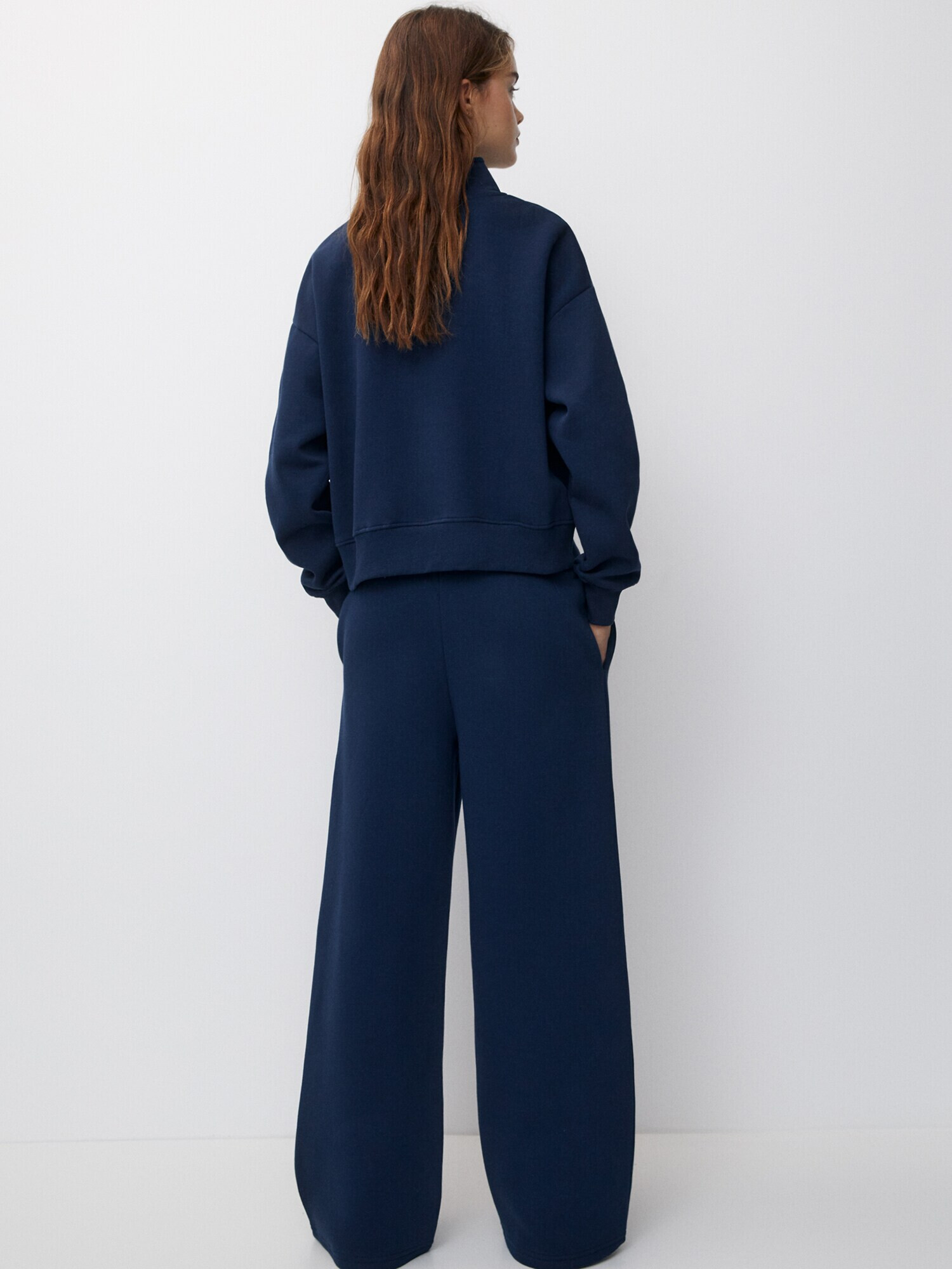 Pull&Bear Pantaloni bleumarin - Pled.ro