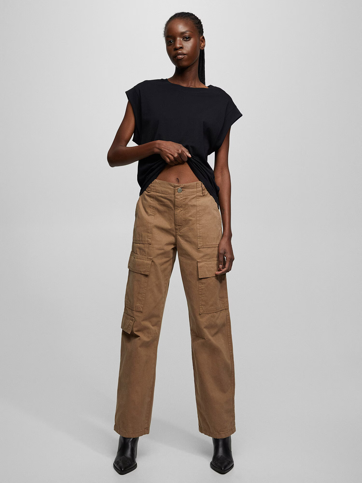 Pull&Bear Pantaloni cu buzunare maro - Pled.ro