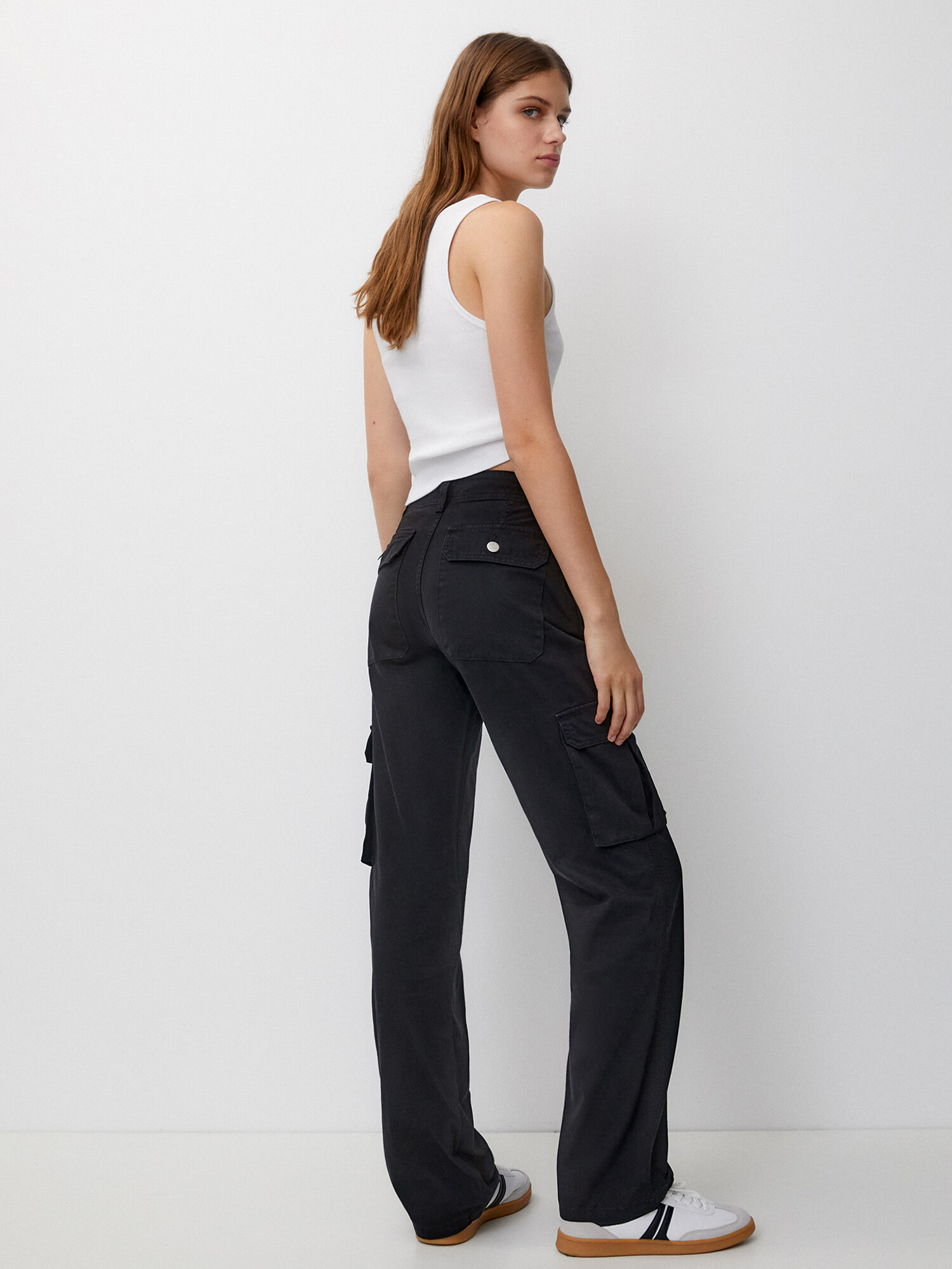 Pull&Bear Pantaloni cu buzunare negru - Pled.ro