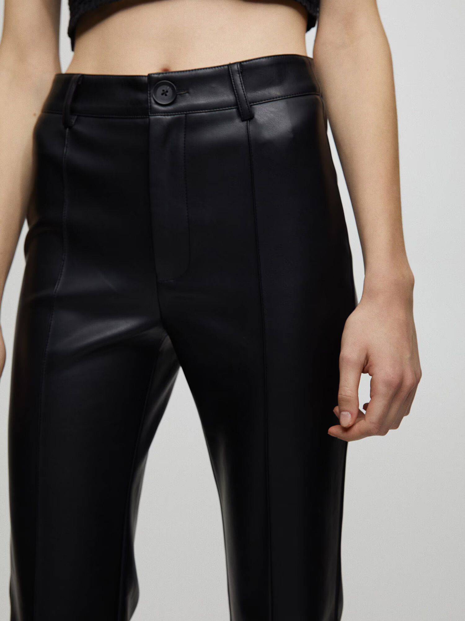 Pull&Bear Pantaloni cu dungă negru - Pled.ro