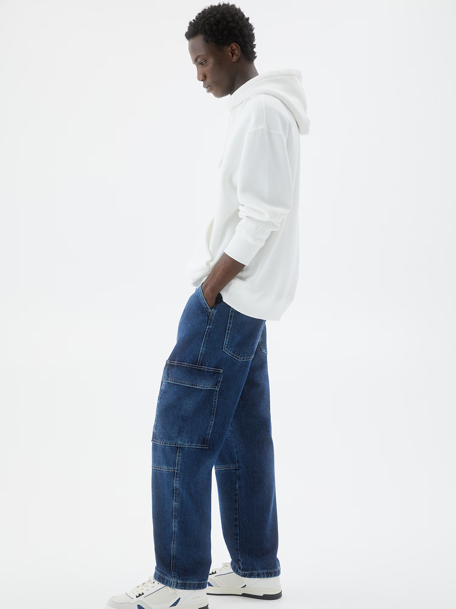 Pull&Bear Pantaloni eleganți albastru denim - Pled.ro