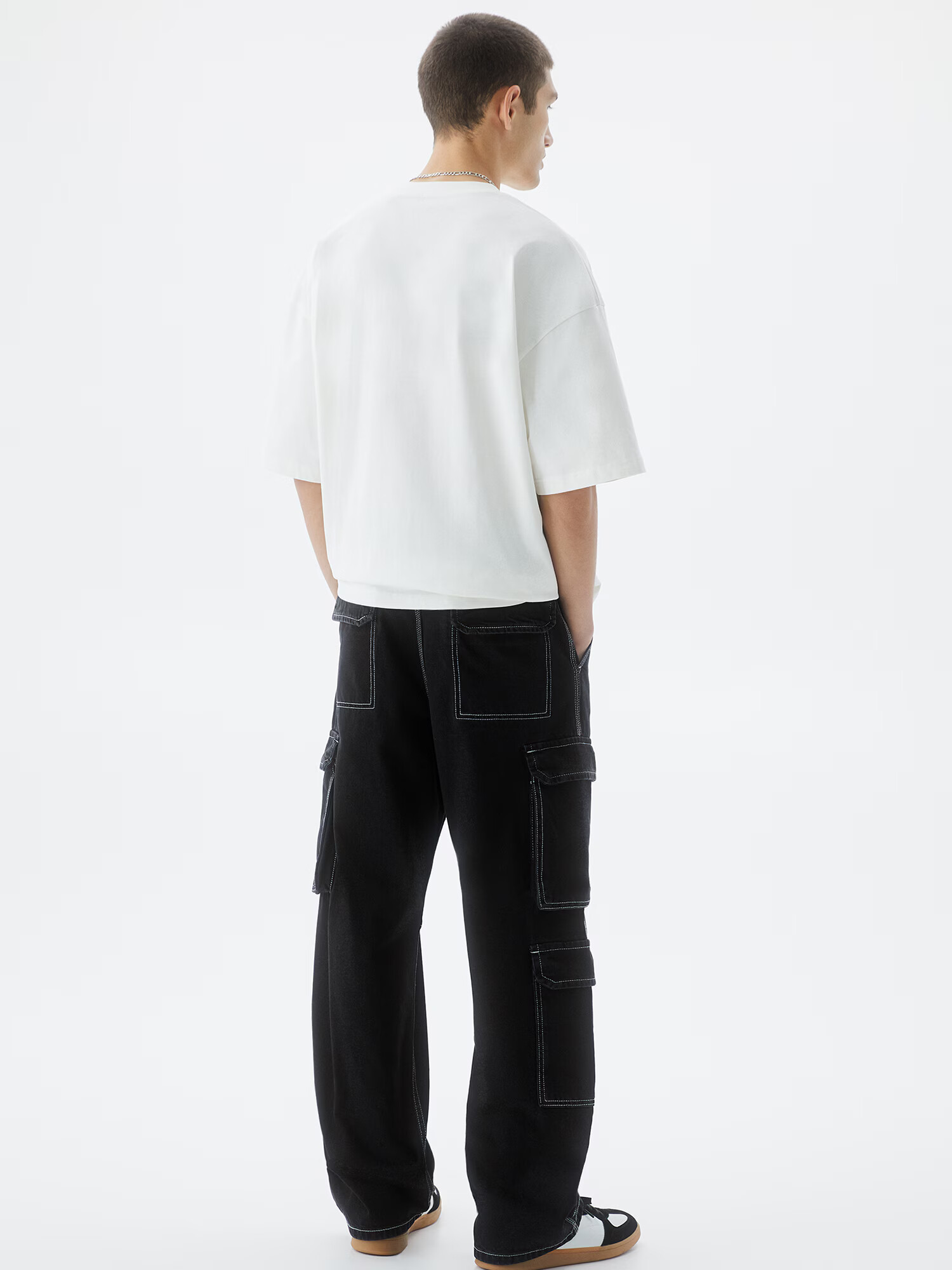 Pull&Bear Pantaloni eleganți negru / alb - Pled.ro