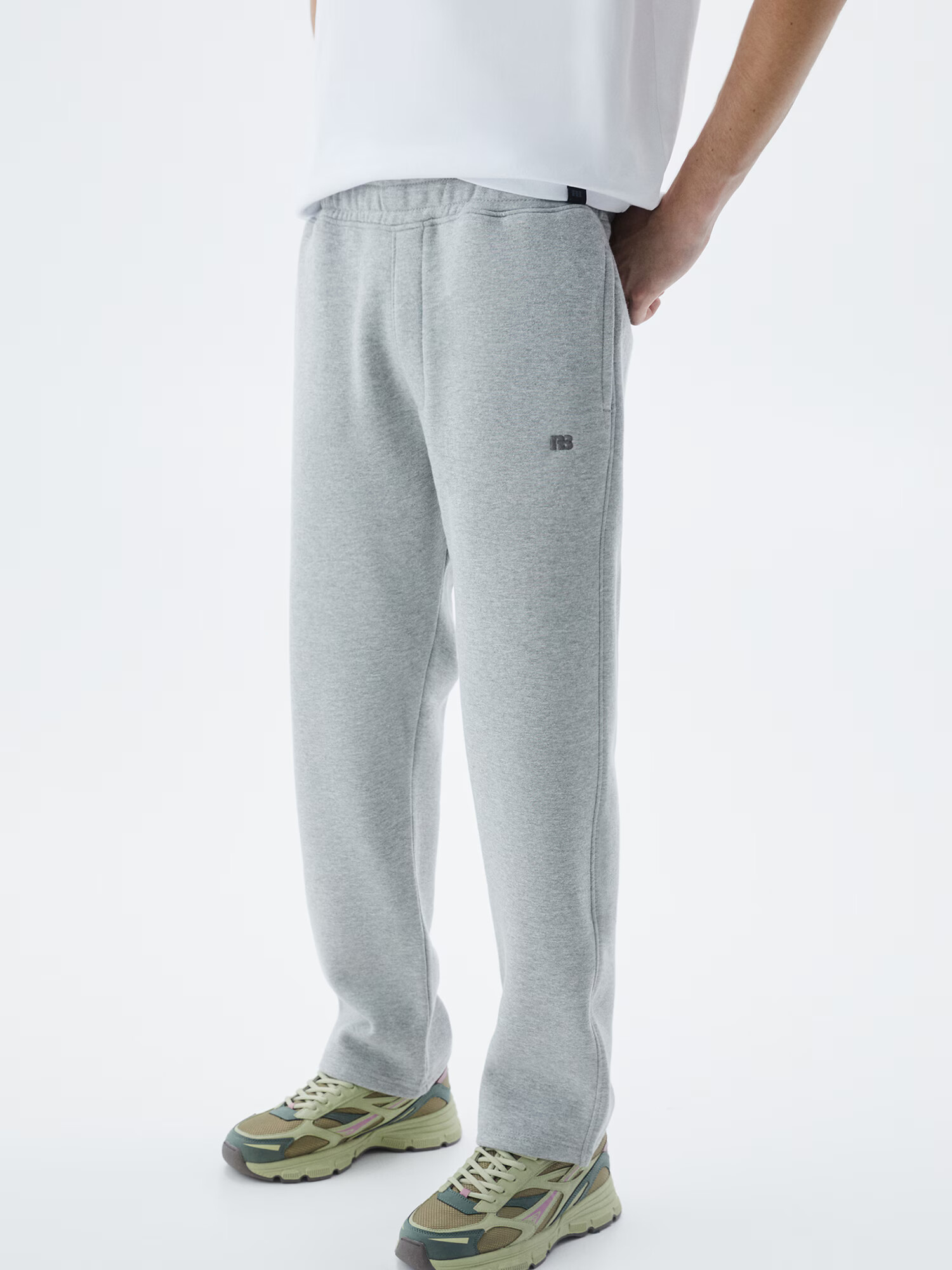 Pull&Bear Pantaloni gri amestecat - Pled.ro