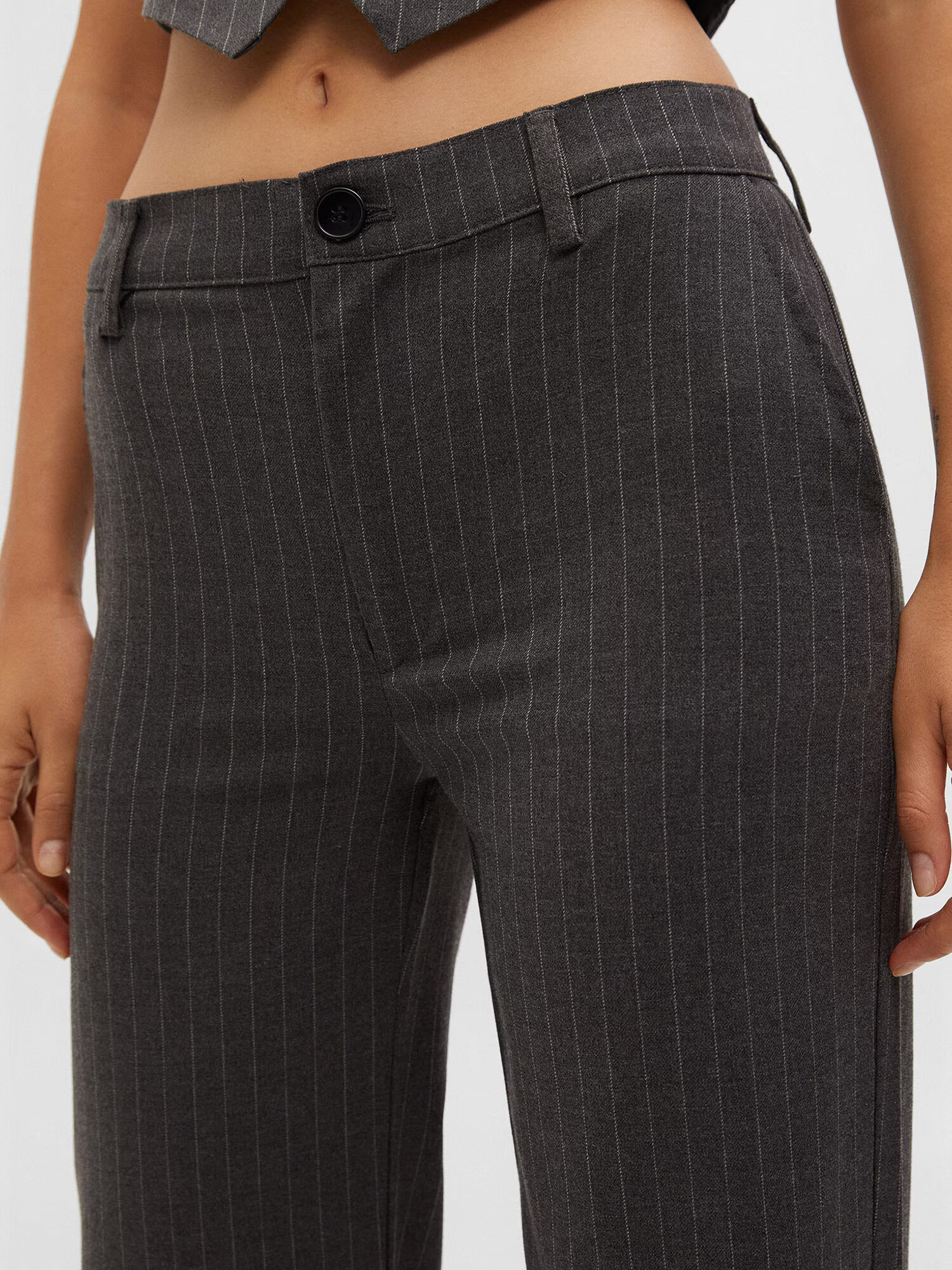 Pull&Bear Pantaloni gri grafit / gri deschis - Pled.ro