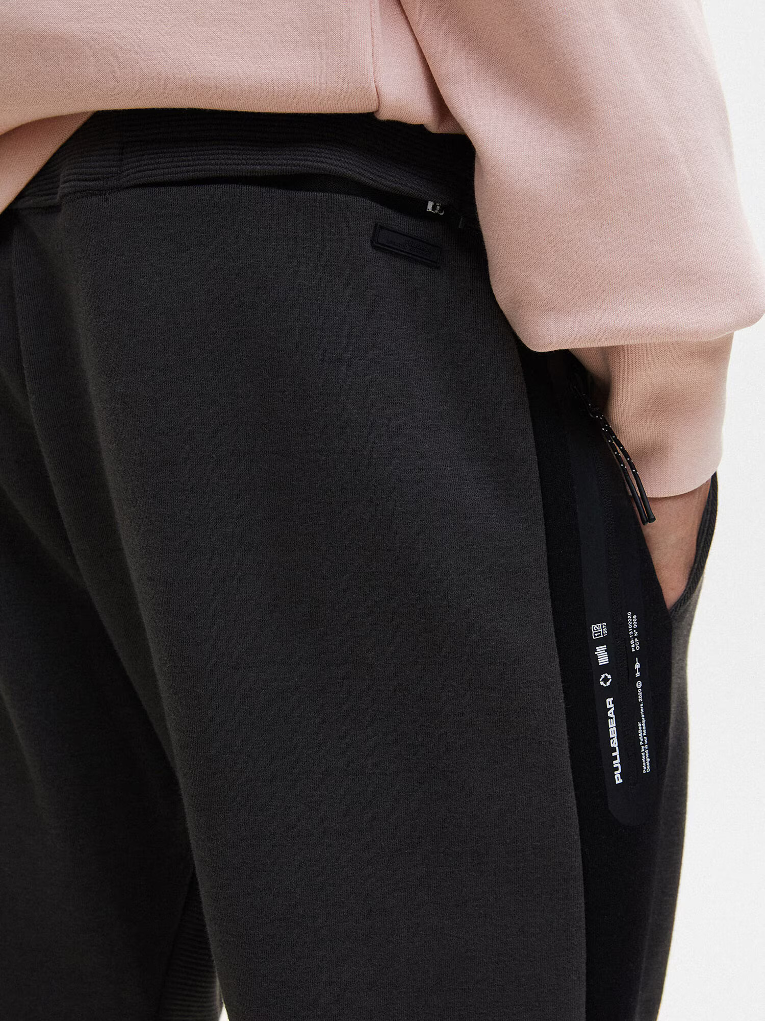 Pull&Bear Pantaloni gri închis / negru - Pled.ro