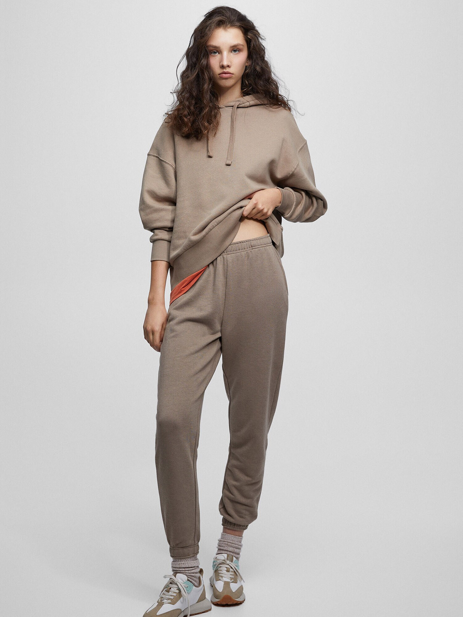 Pull&Bear Pantaloni gri taupe - Pled.ro