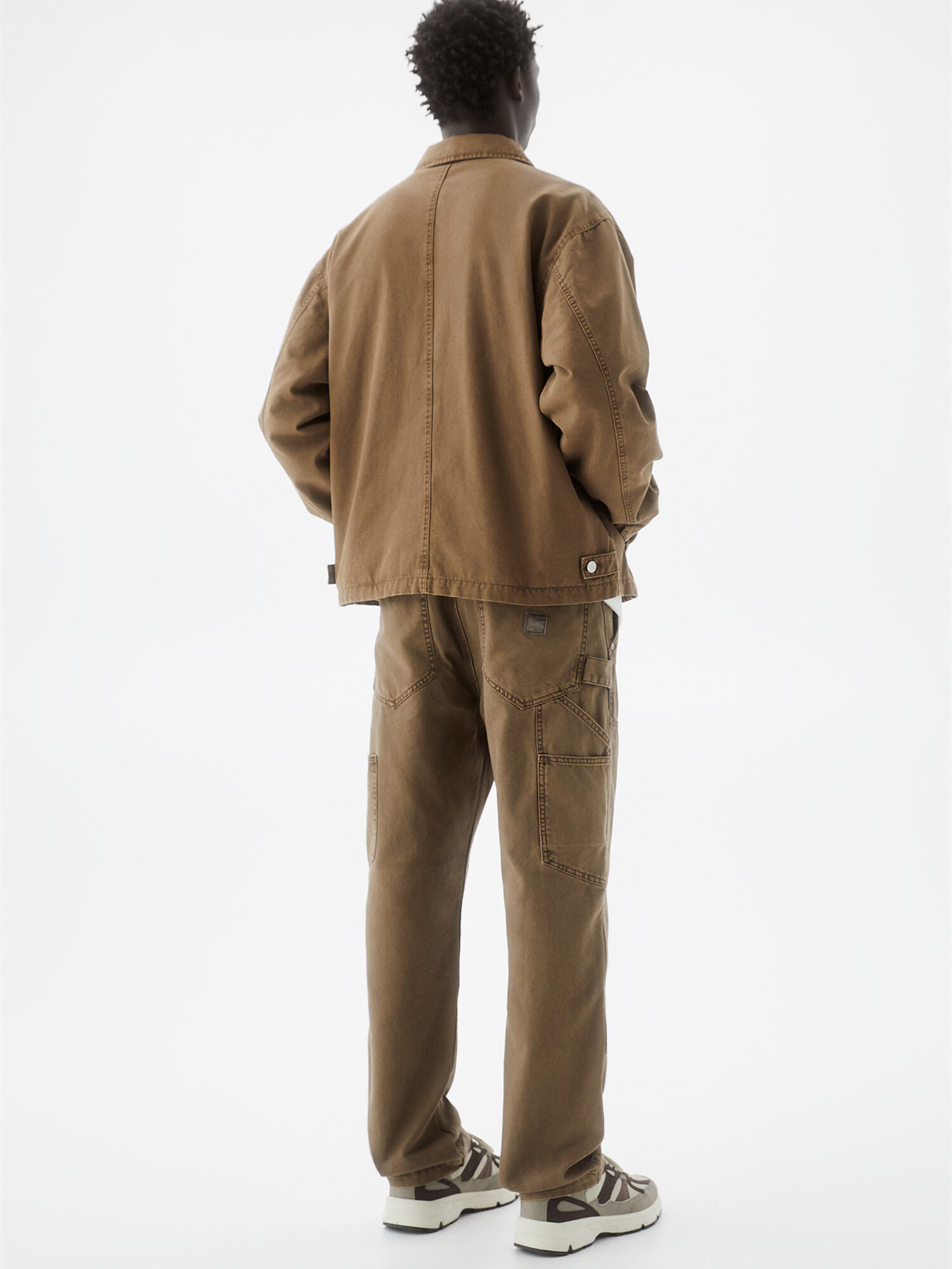 Pull&Bear Pantaloni maro - Pled.ro