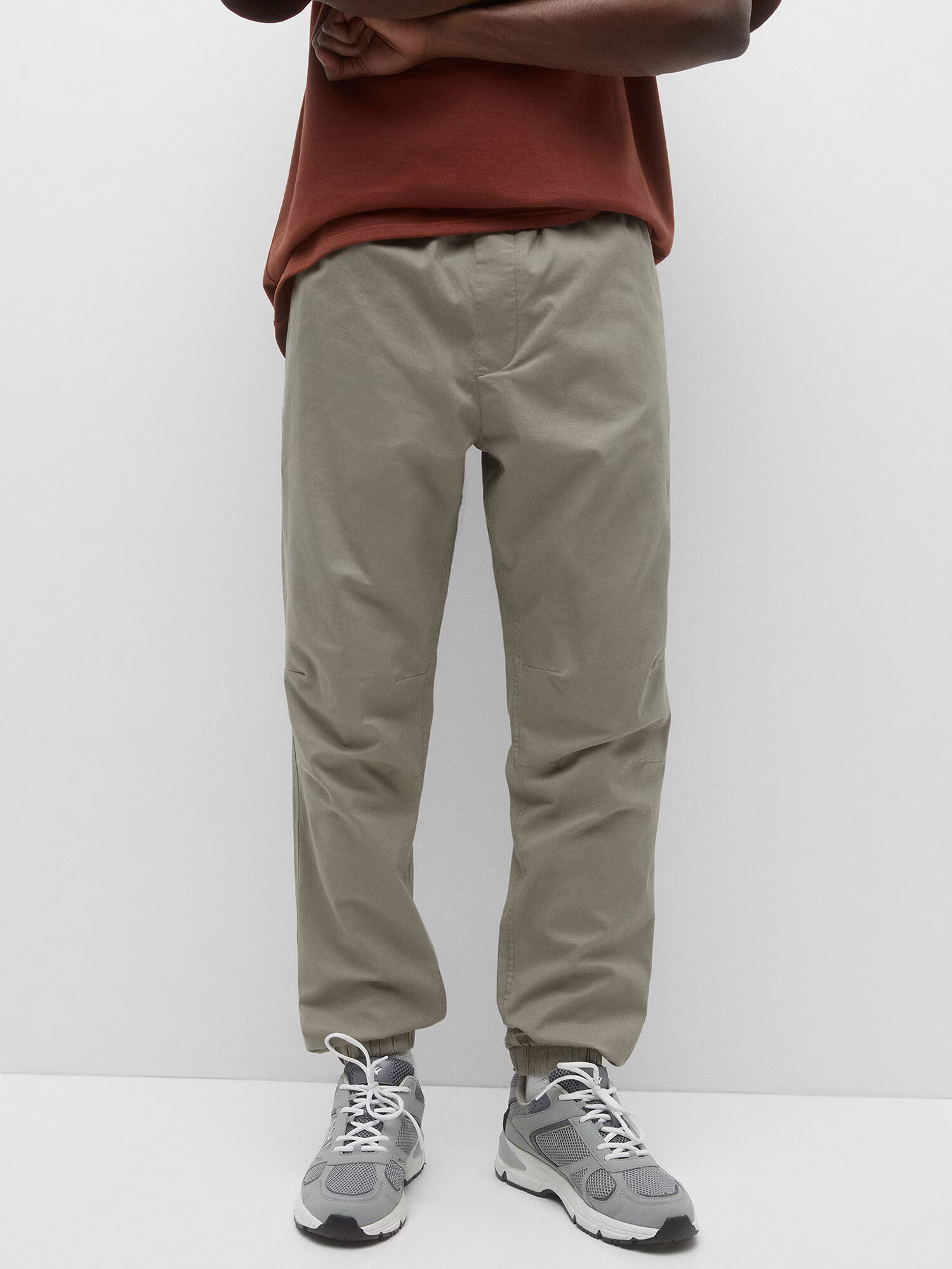 Pull&Bear Pantaloni kaki - Pled.ro