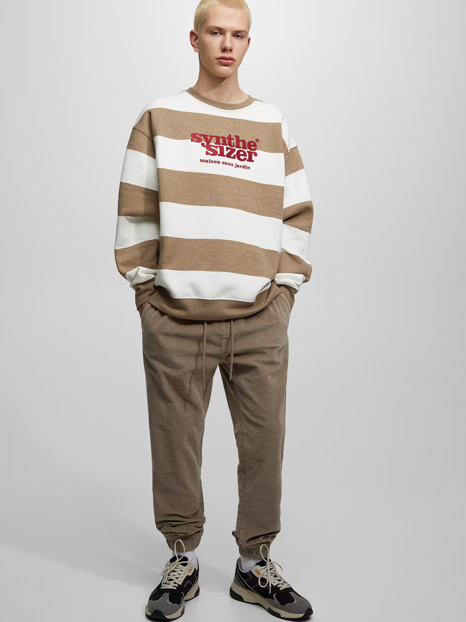 Pull&Bear Pantaloni maro - Pled.ro