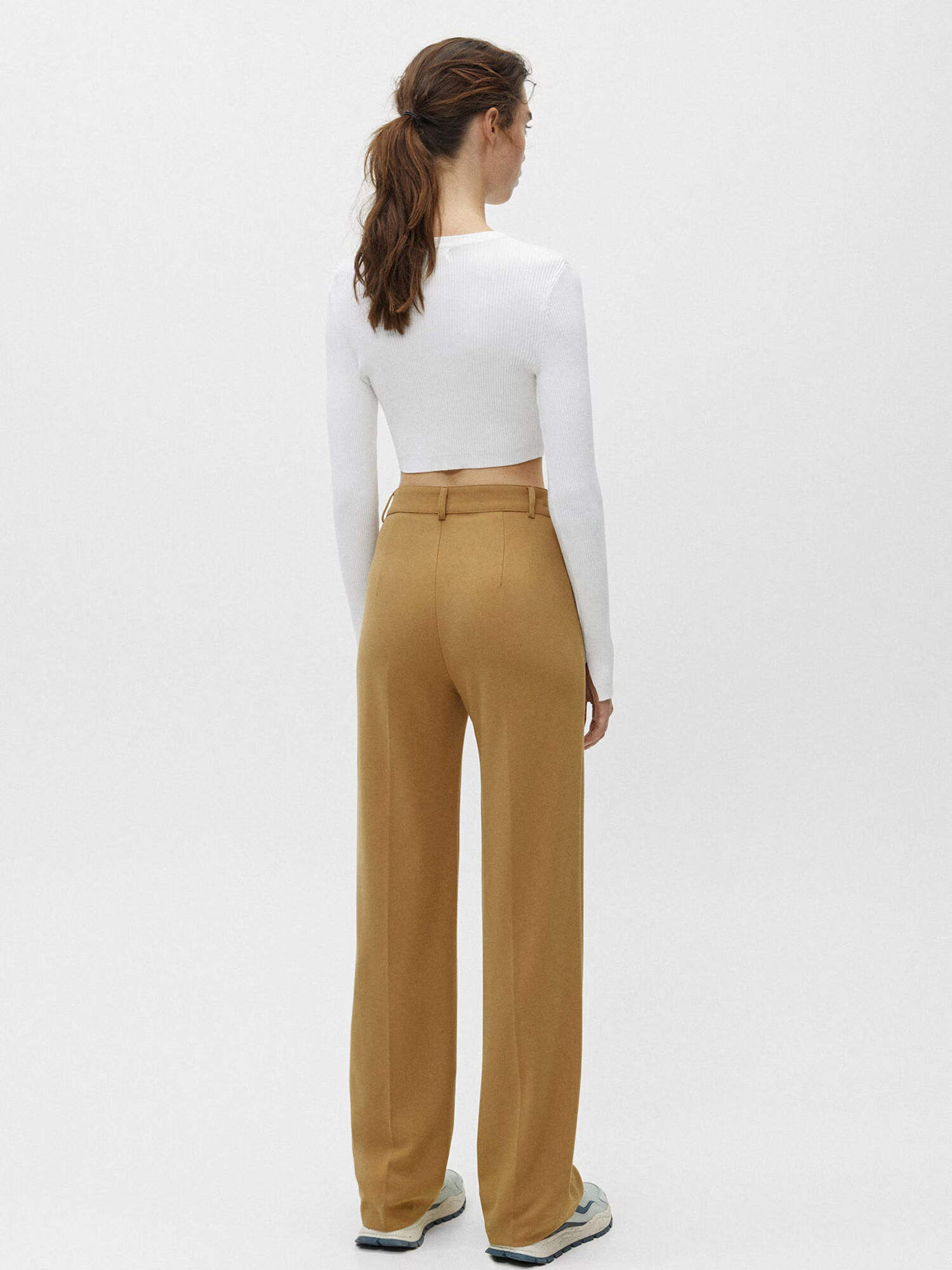 Pull&Bear Pantaloni maro deschis - Pled.ro