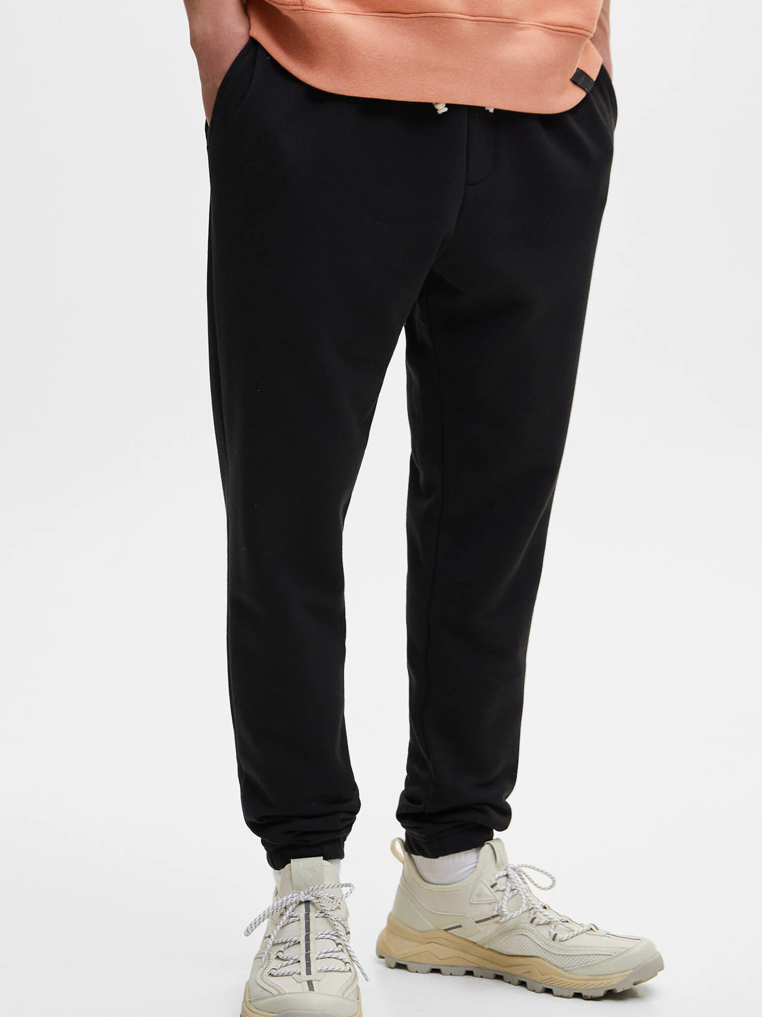 Pull&Bear Pantaloni negru - Pled.ro