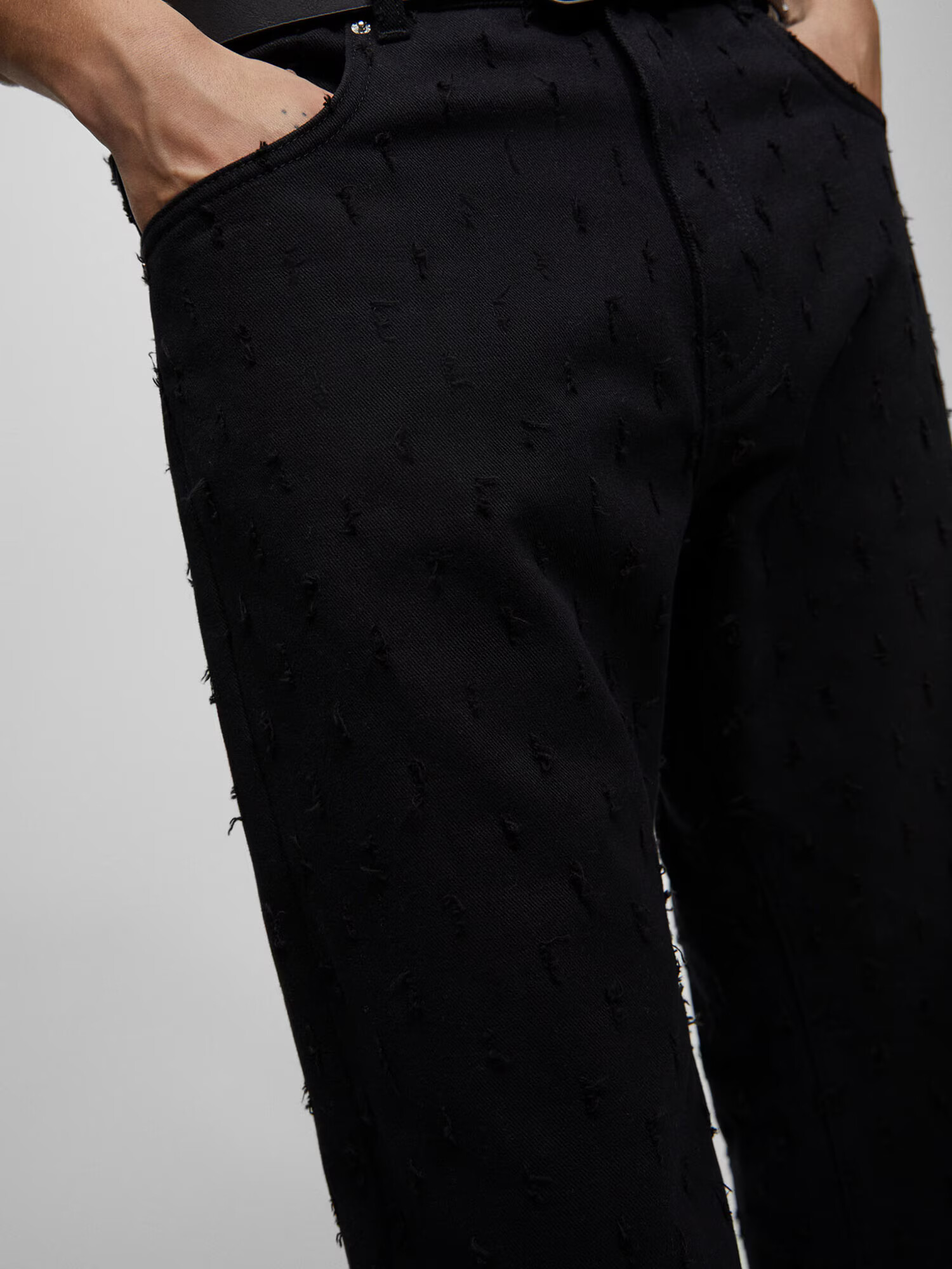 Pull&Bear Pantaloni negru - Pled.ro