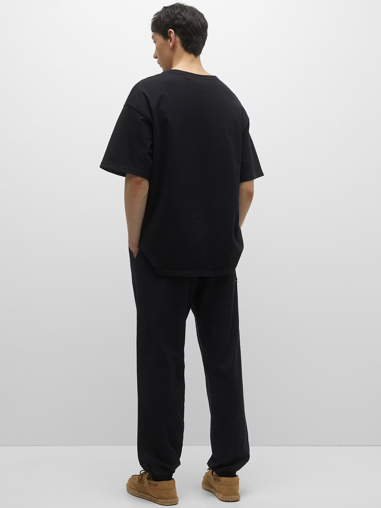 Pull&Bear Pantaloni negru - Pled.ro