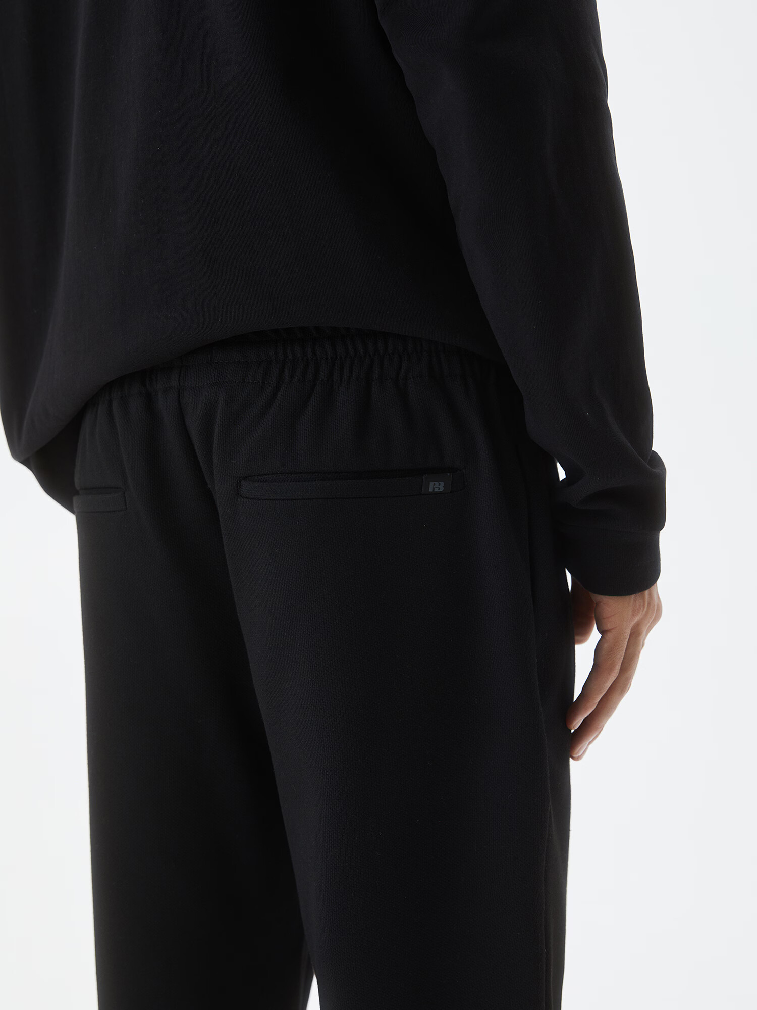 Pull&Bear Pantaloni negru - Pled.ro