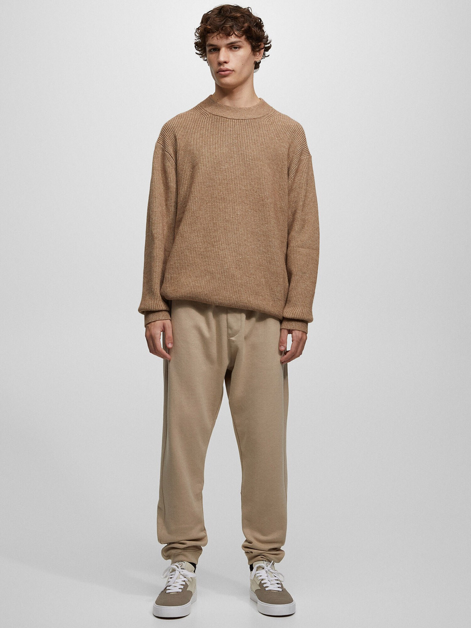 Pull&Bear Pantaloni nisipiu - Pled.ro